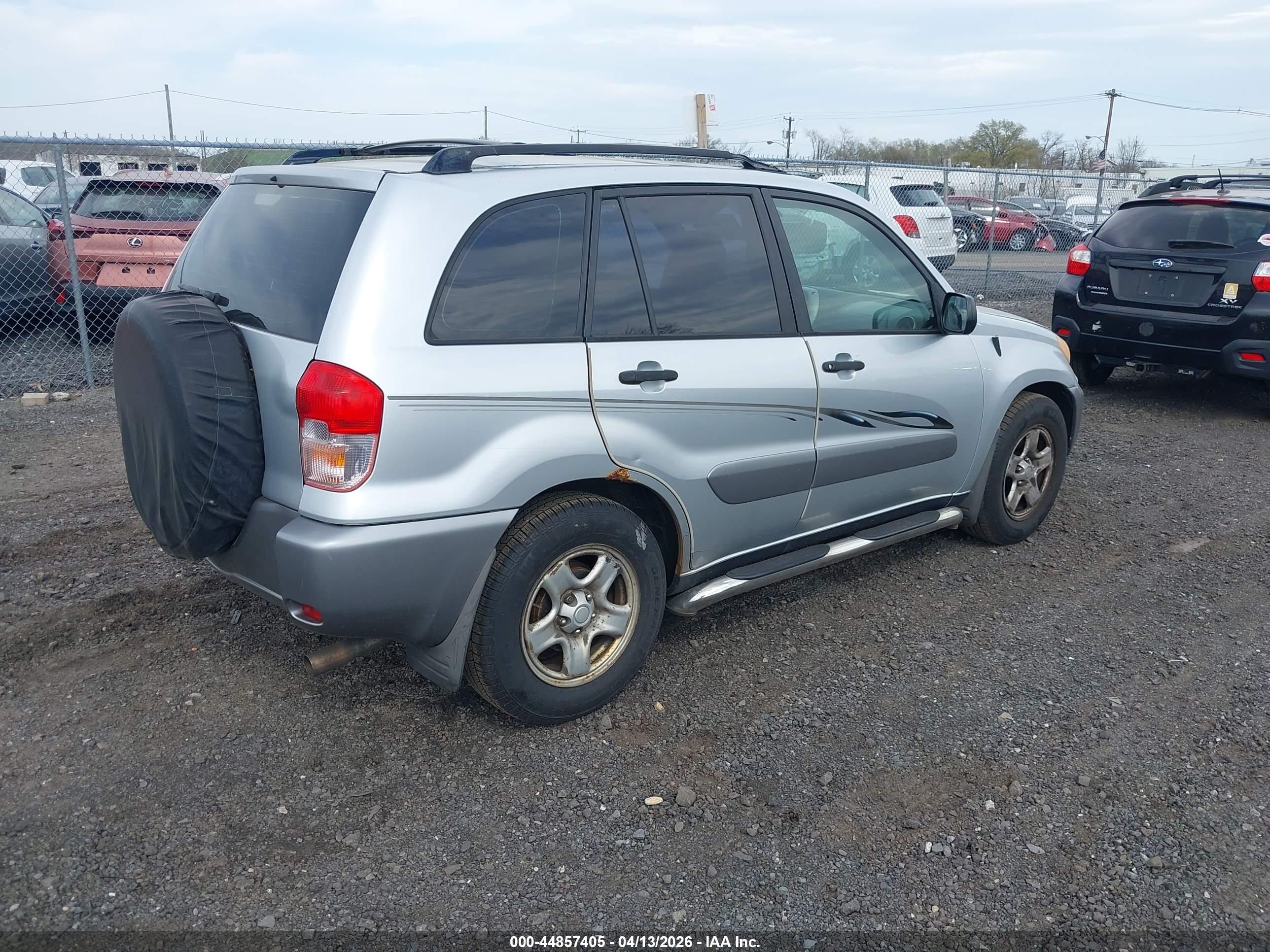TOYOTA RAV4 image 4