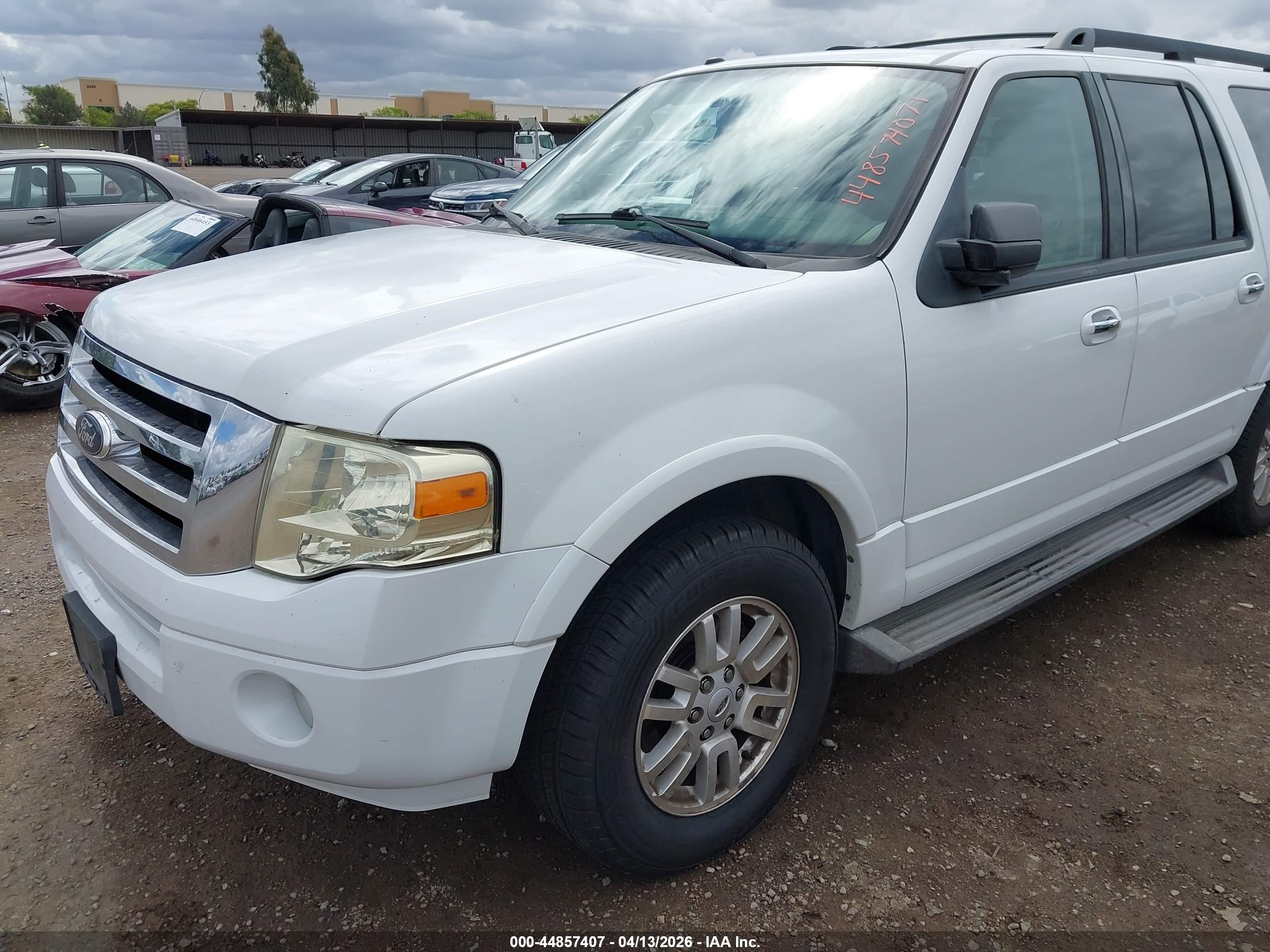 FORD EXPEDITION image 6