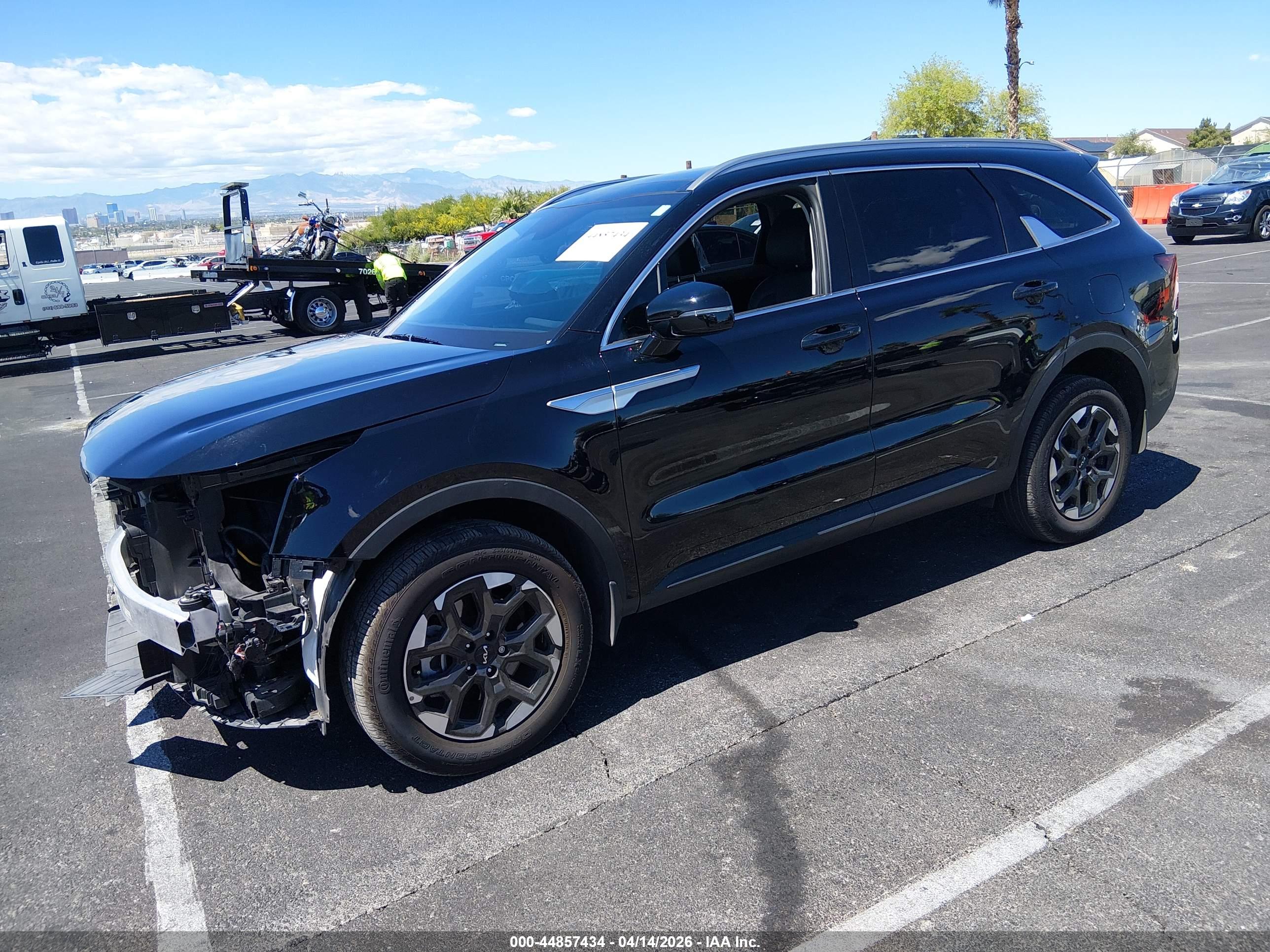 KIA SORENTO image 2