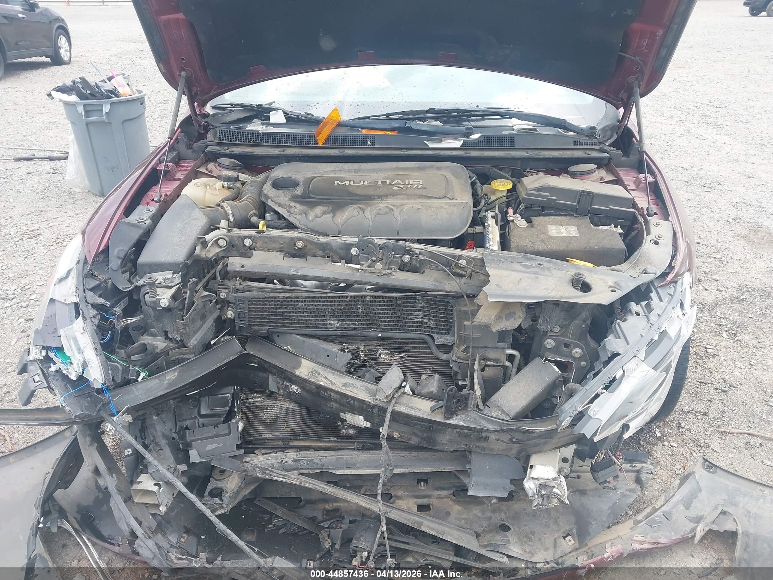 CHRYSLER 200 image 10