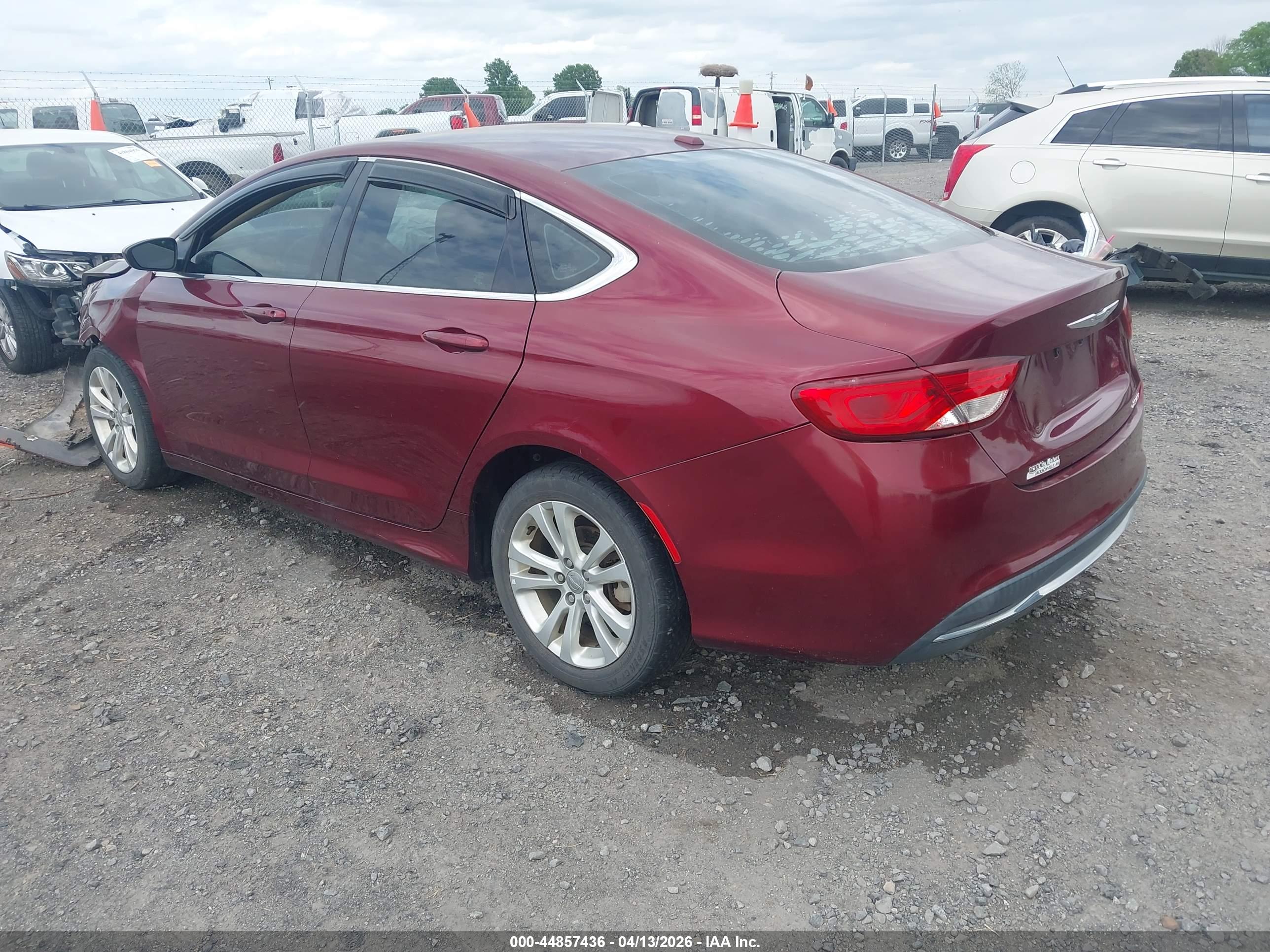 CHRYSLER 200 image 3