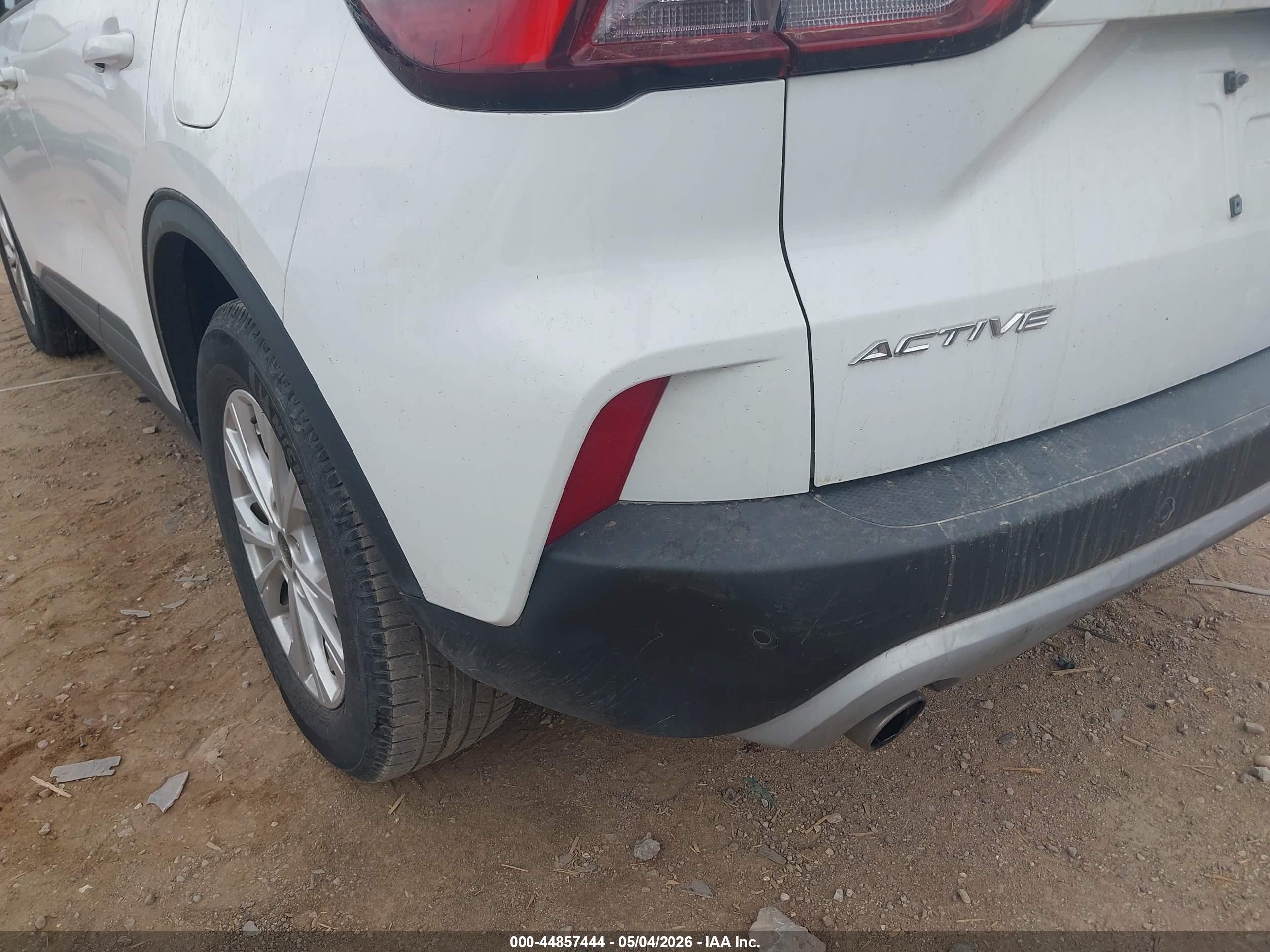 FORD ESCAPE image 6