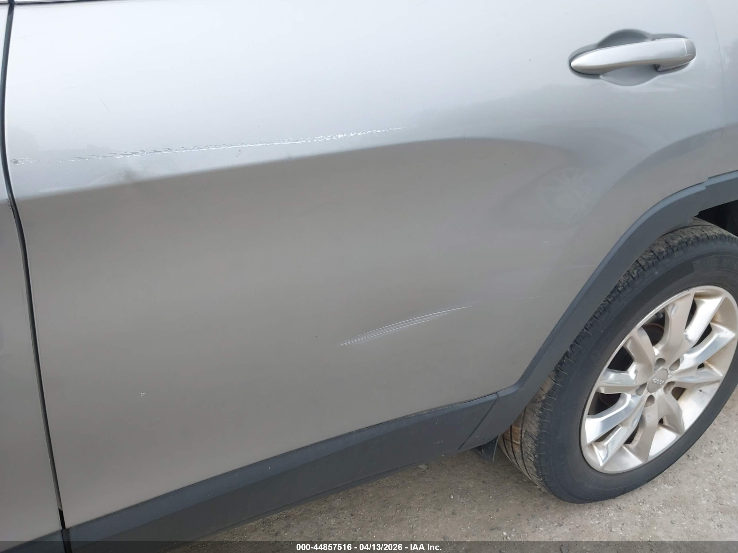 JEEP CHEROKEE image 6