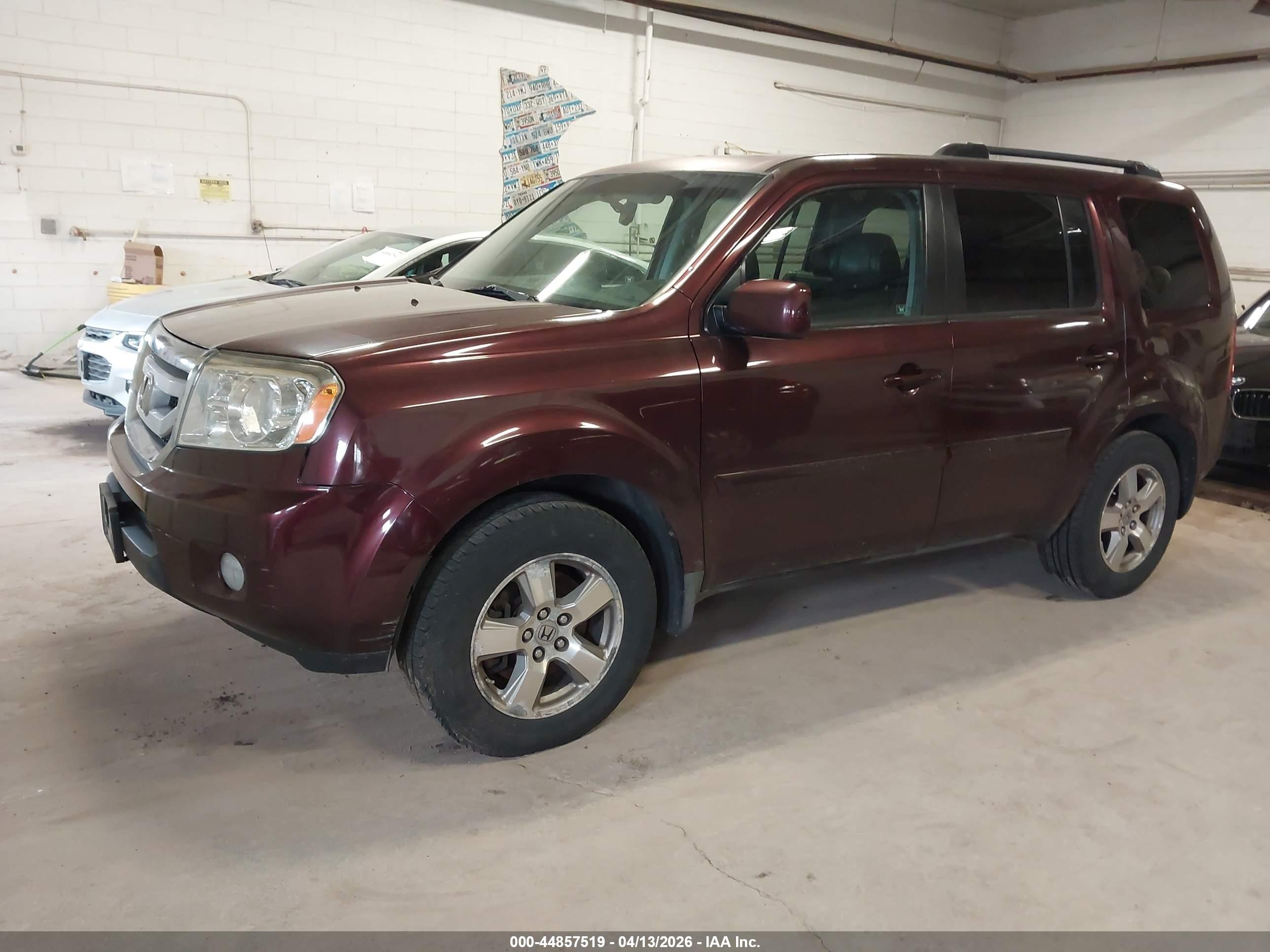 HONDA PILOT image 2
