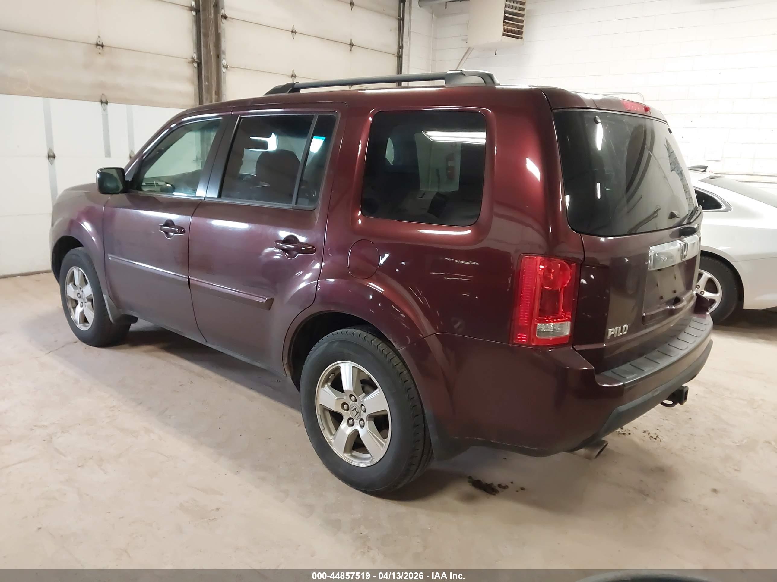 HONDA PILOT image 3