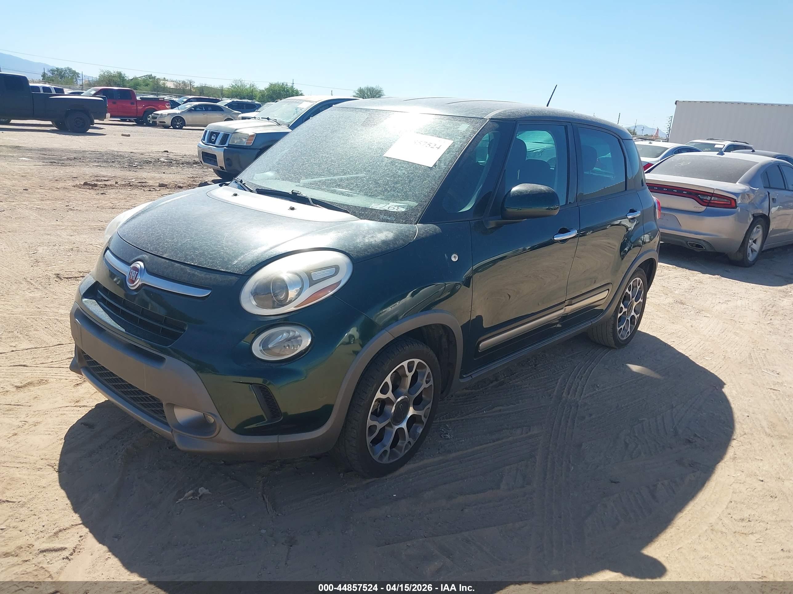 FIAT 500L image 2