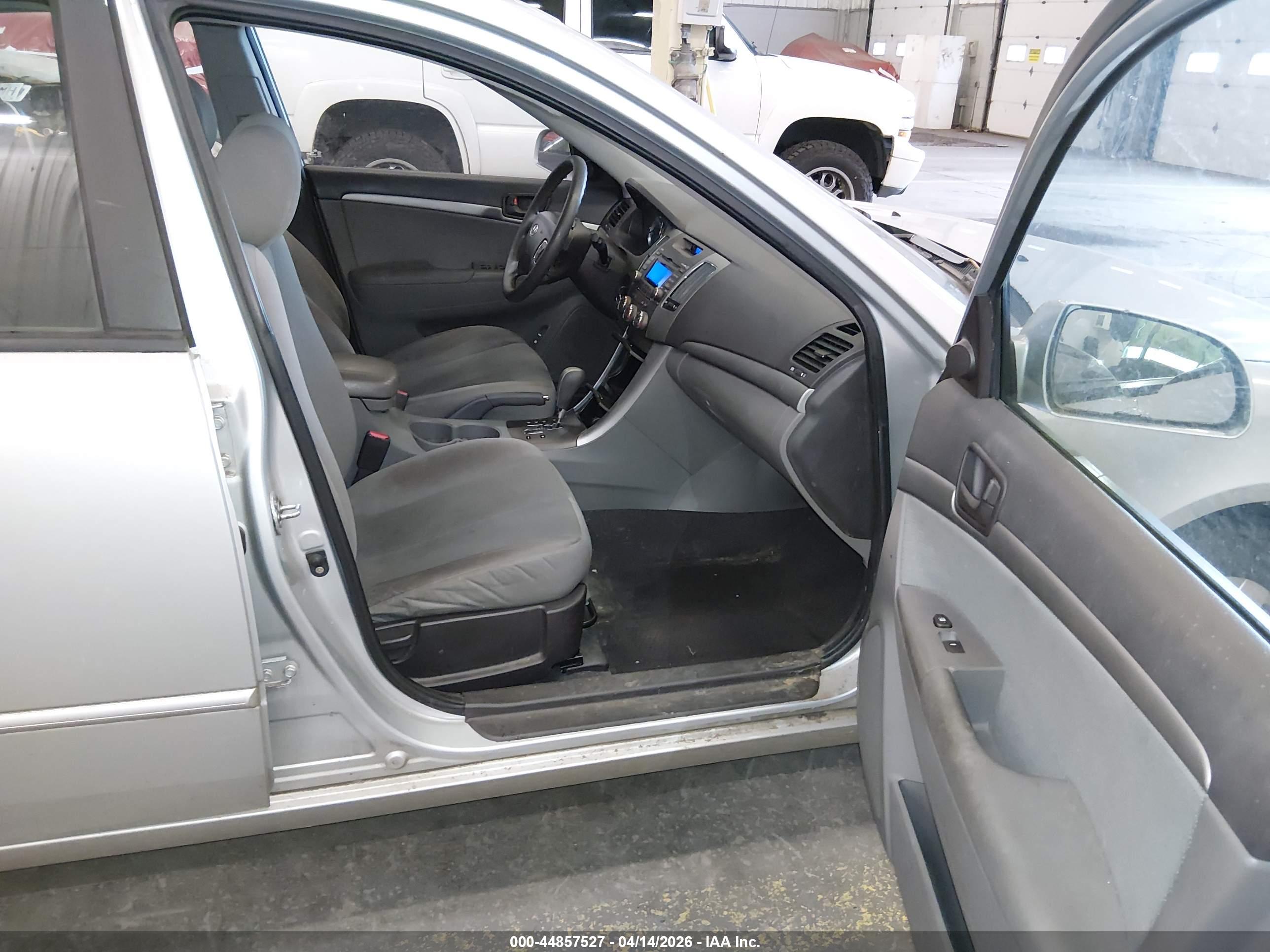 HYUNDAI SONATA image 5
