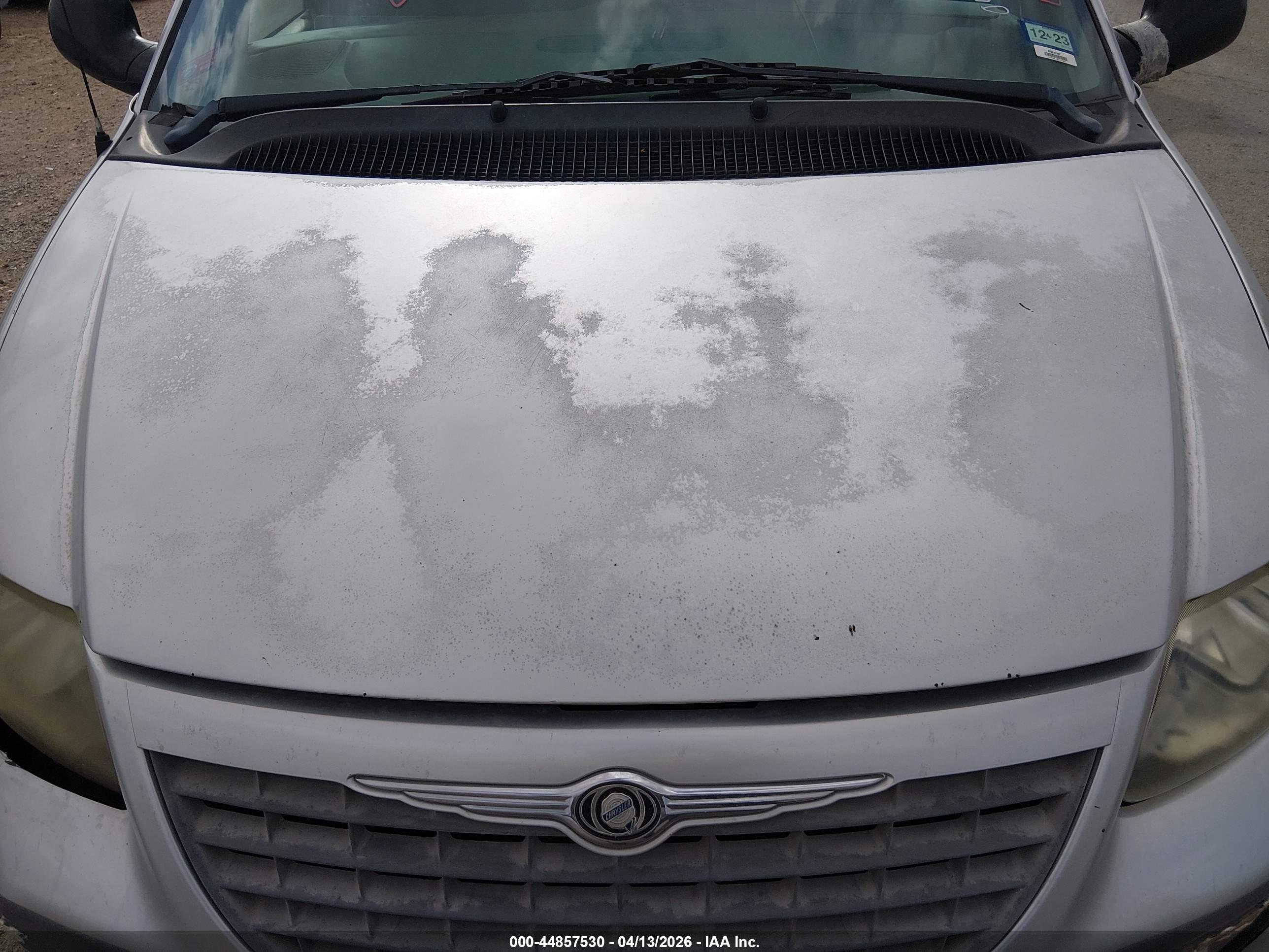CHRYSLER VOYAGER image 10