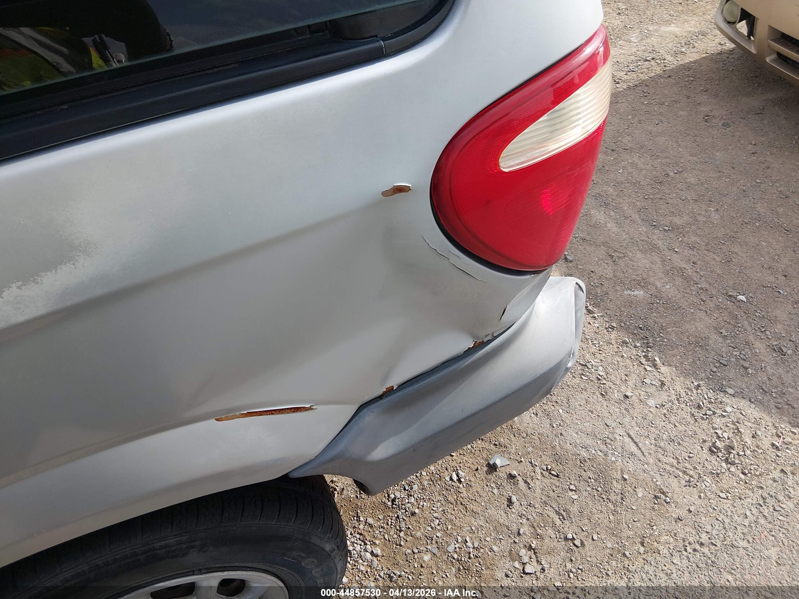 CHRYSLER VOYAGER image 6