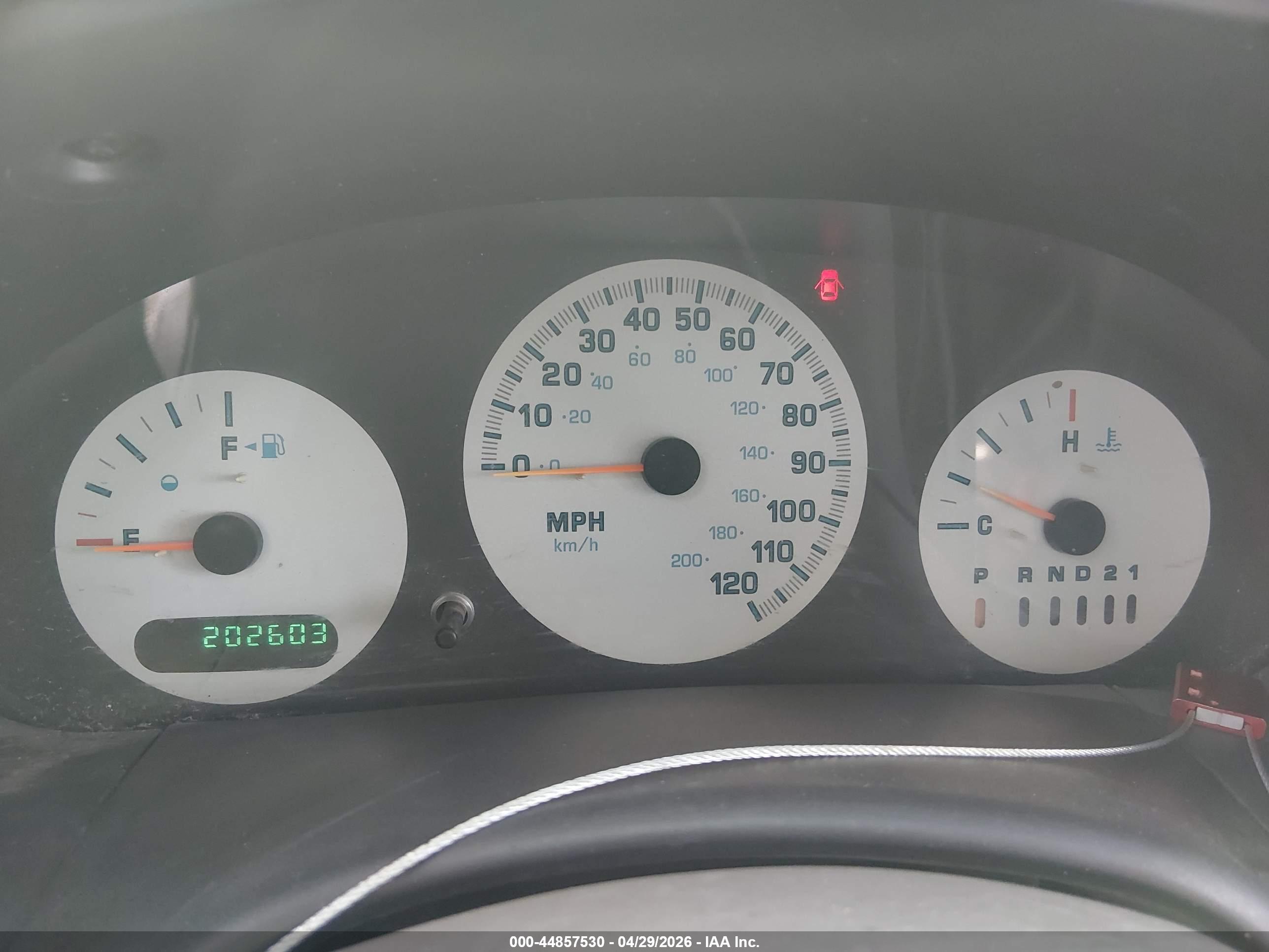 CHRYSLER VOYAGER image 7