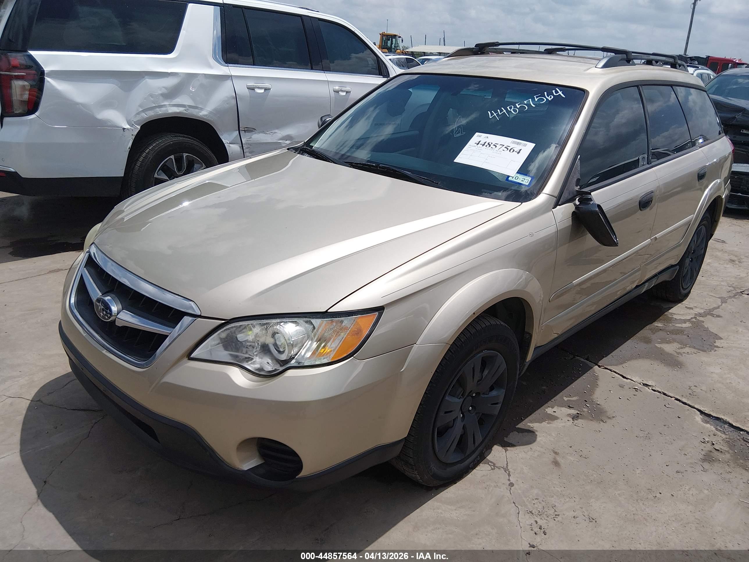 SUBARU OUTBACK image 2