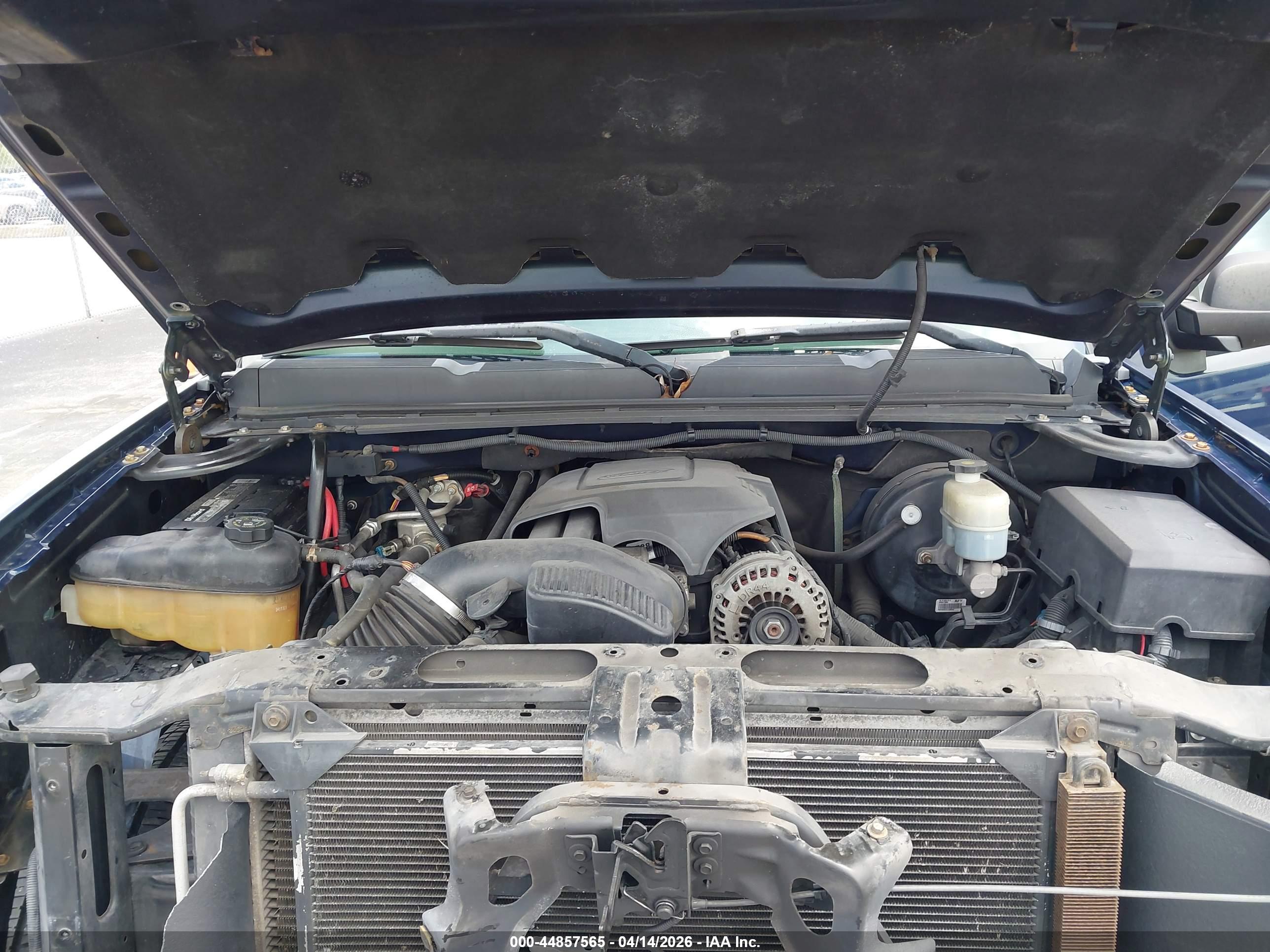 CHEVROLET SILVERADO image 10