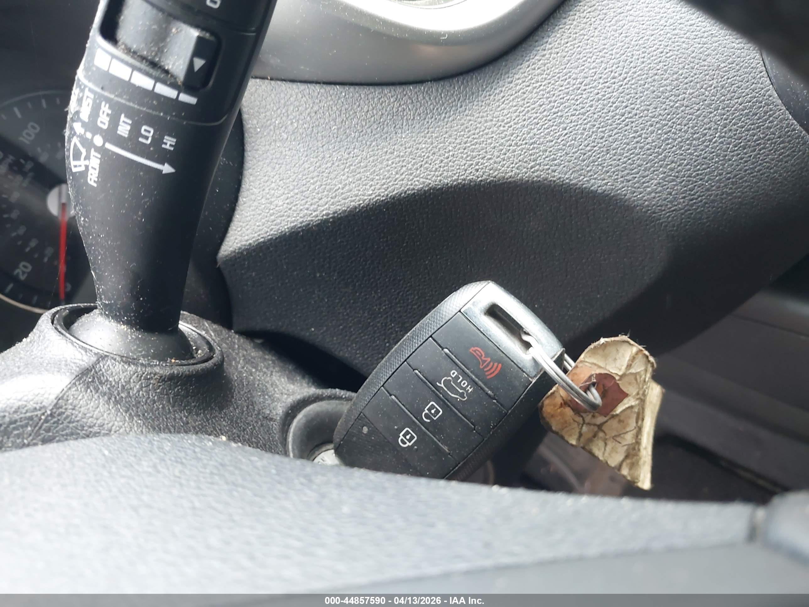 KIA SORENTO image 11