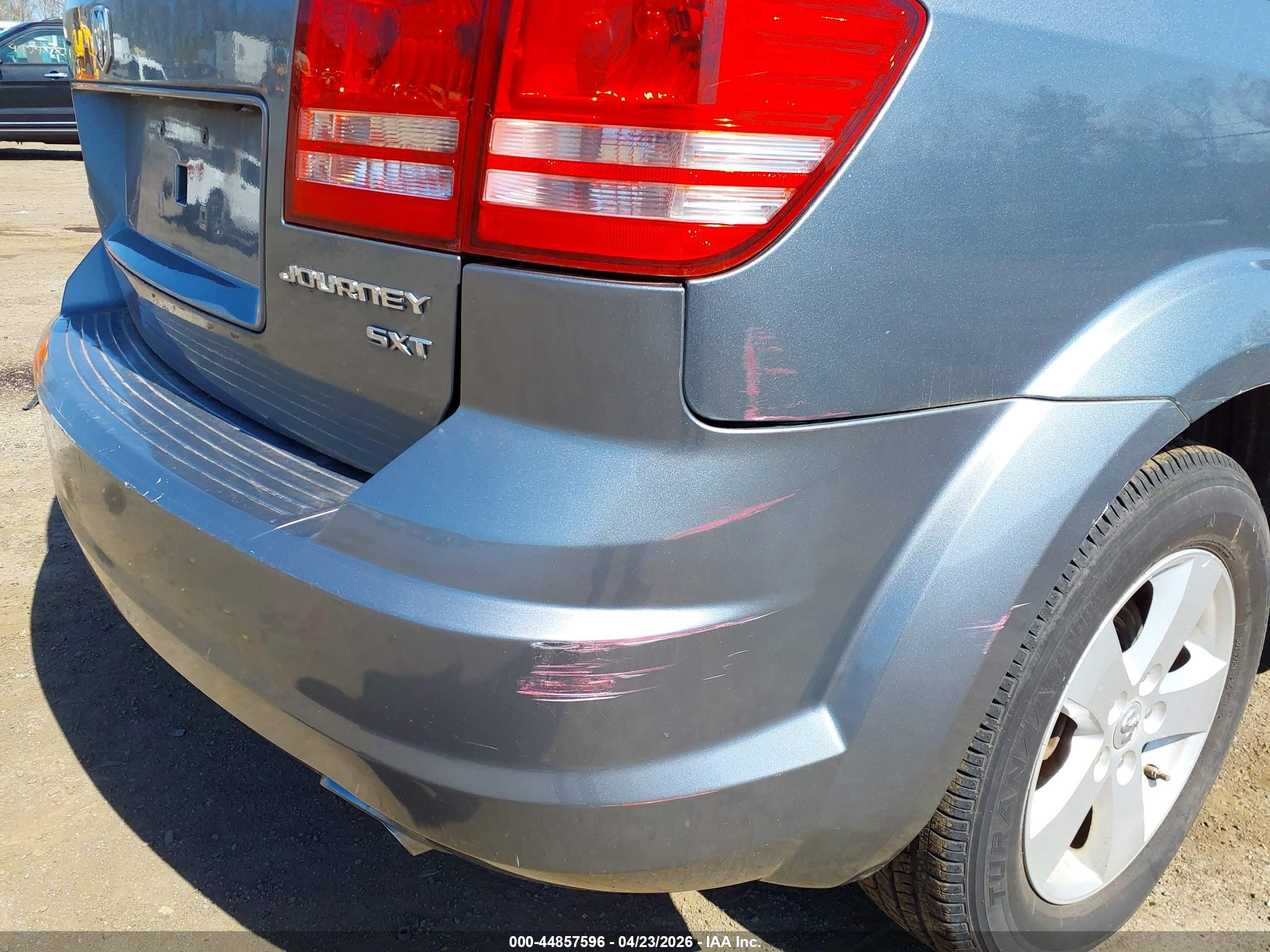 DODGE JOURNEY image 6