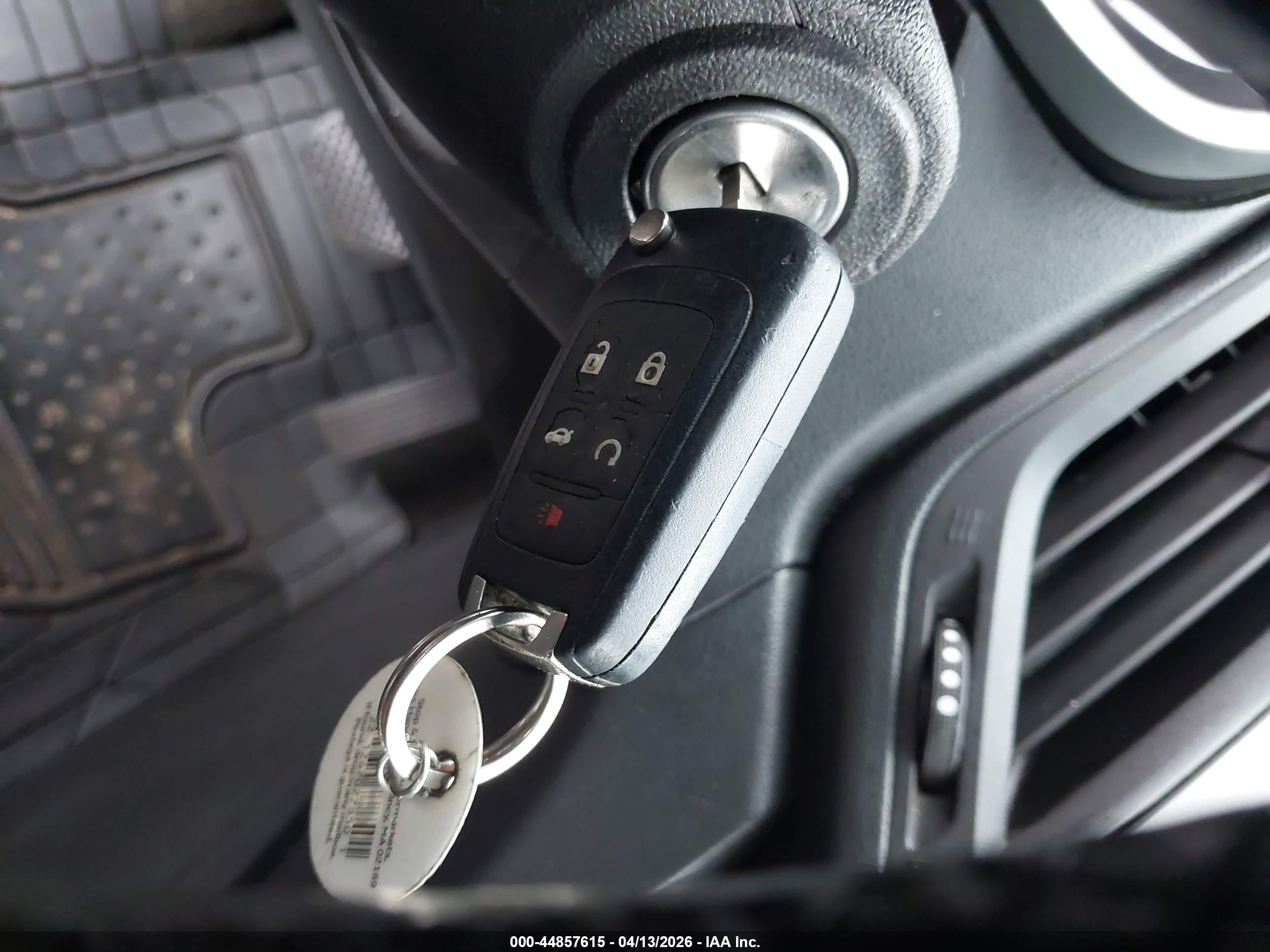 CHEVROLET EQUINOX image 11