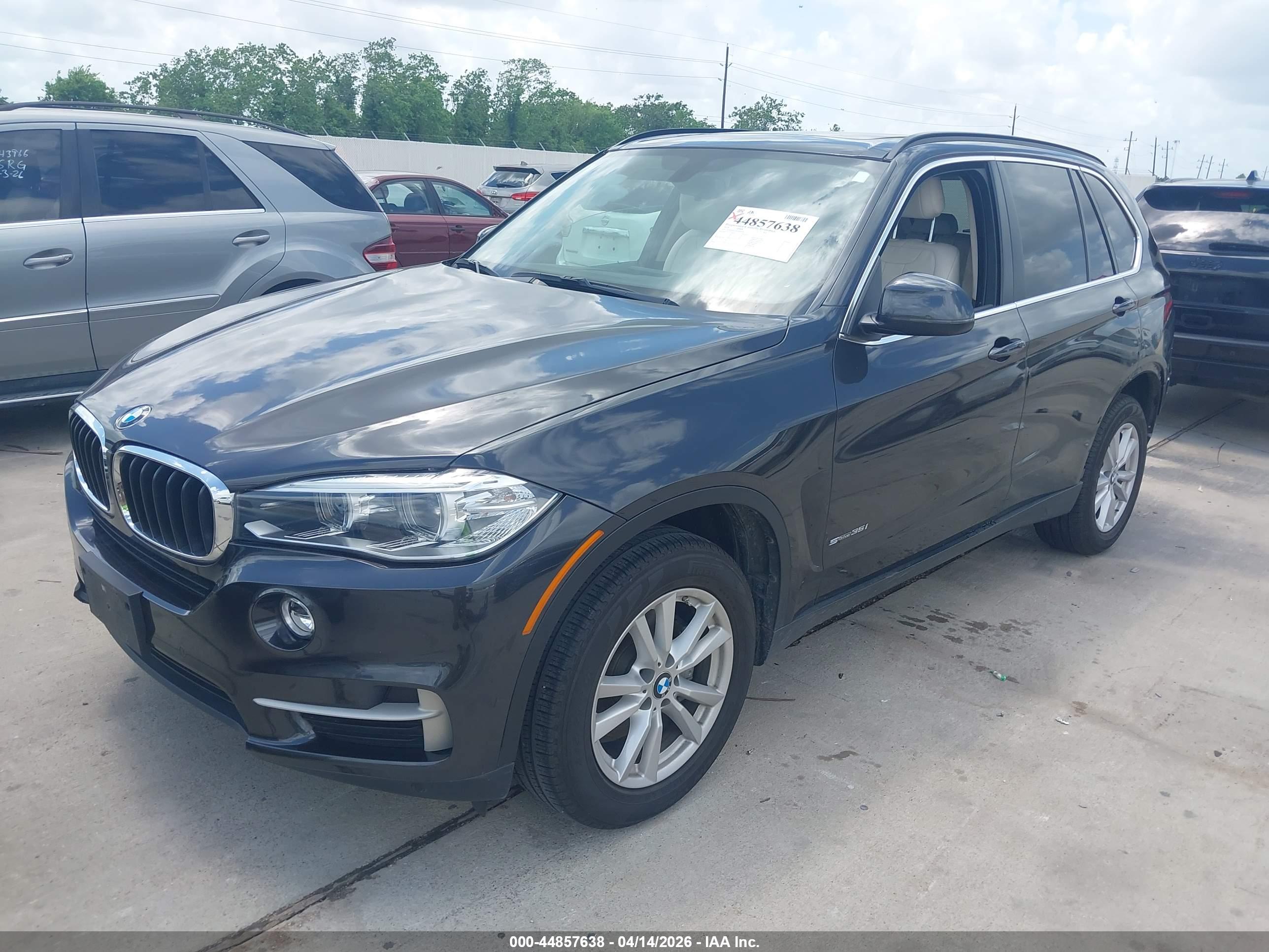 BMW X5 image 2