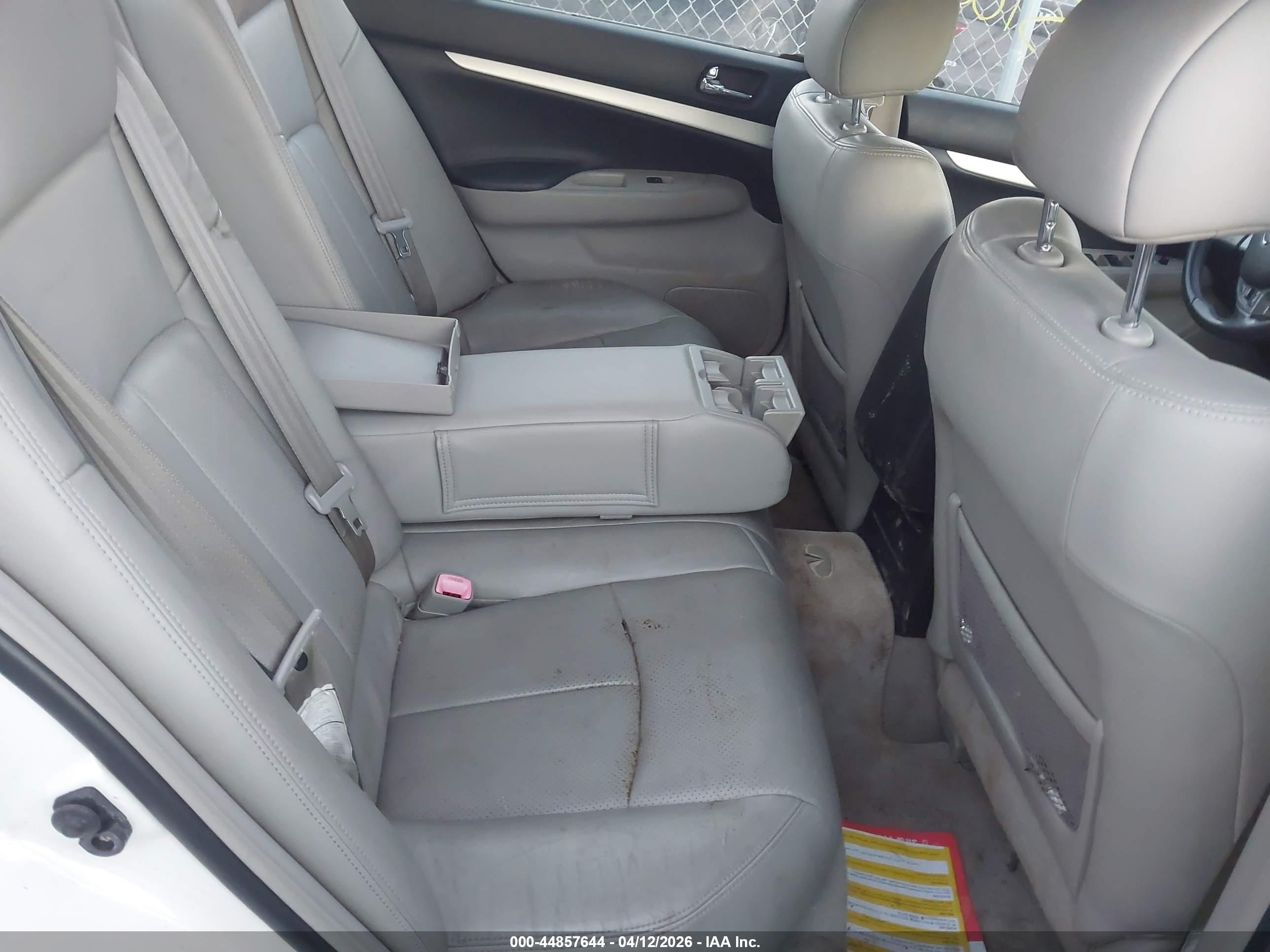 INFINITI G37X image 8
