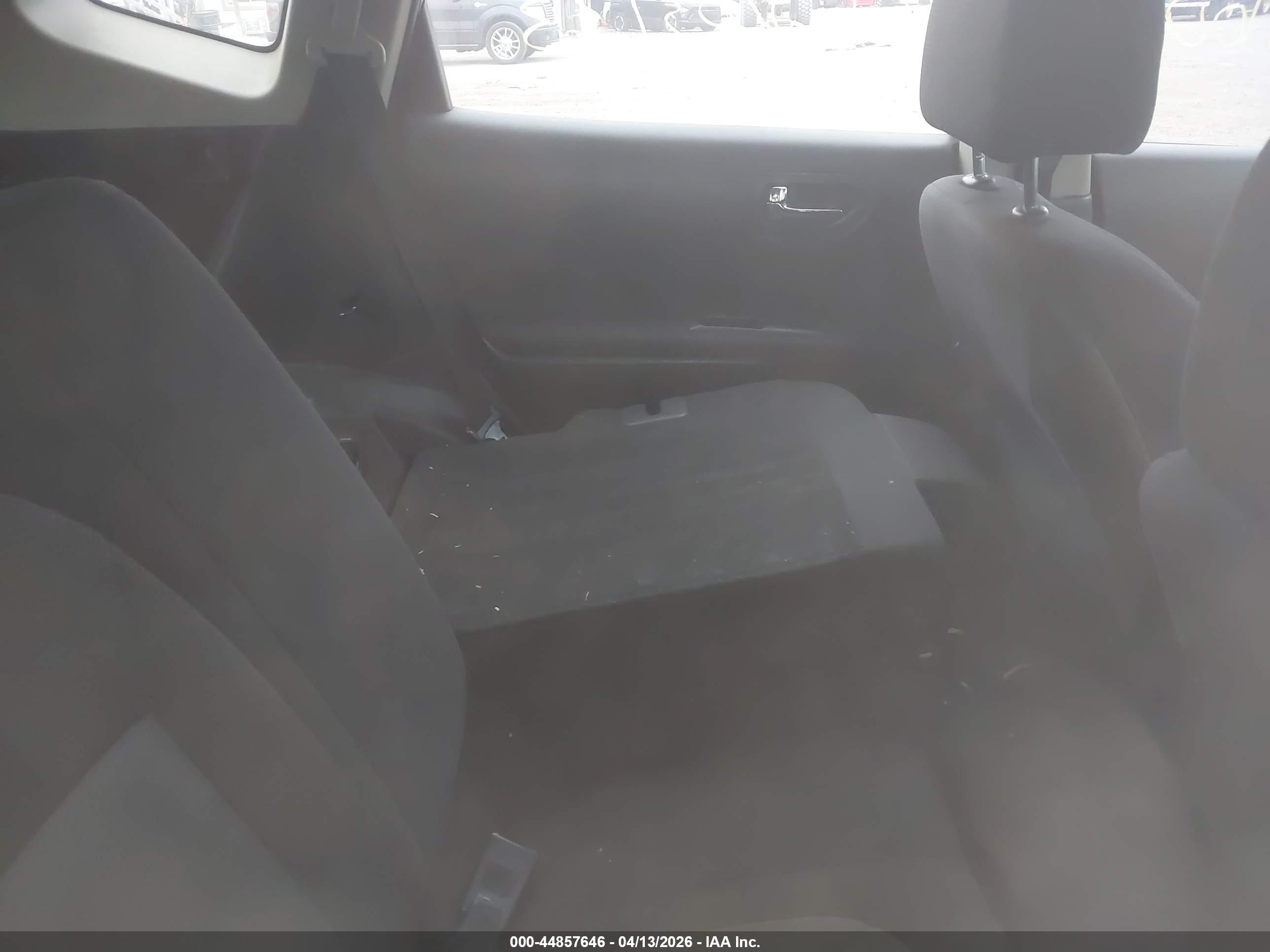 NISSAN ROGUE image 8