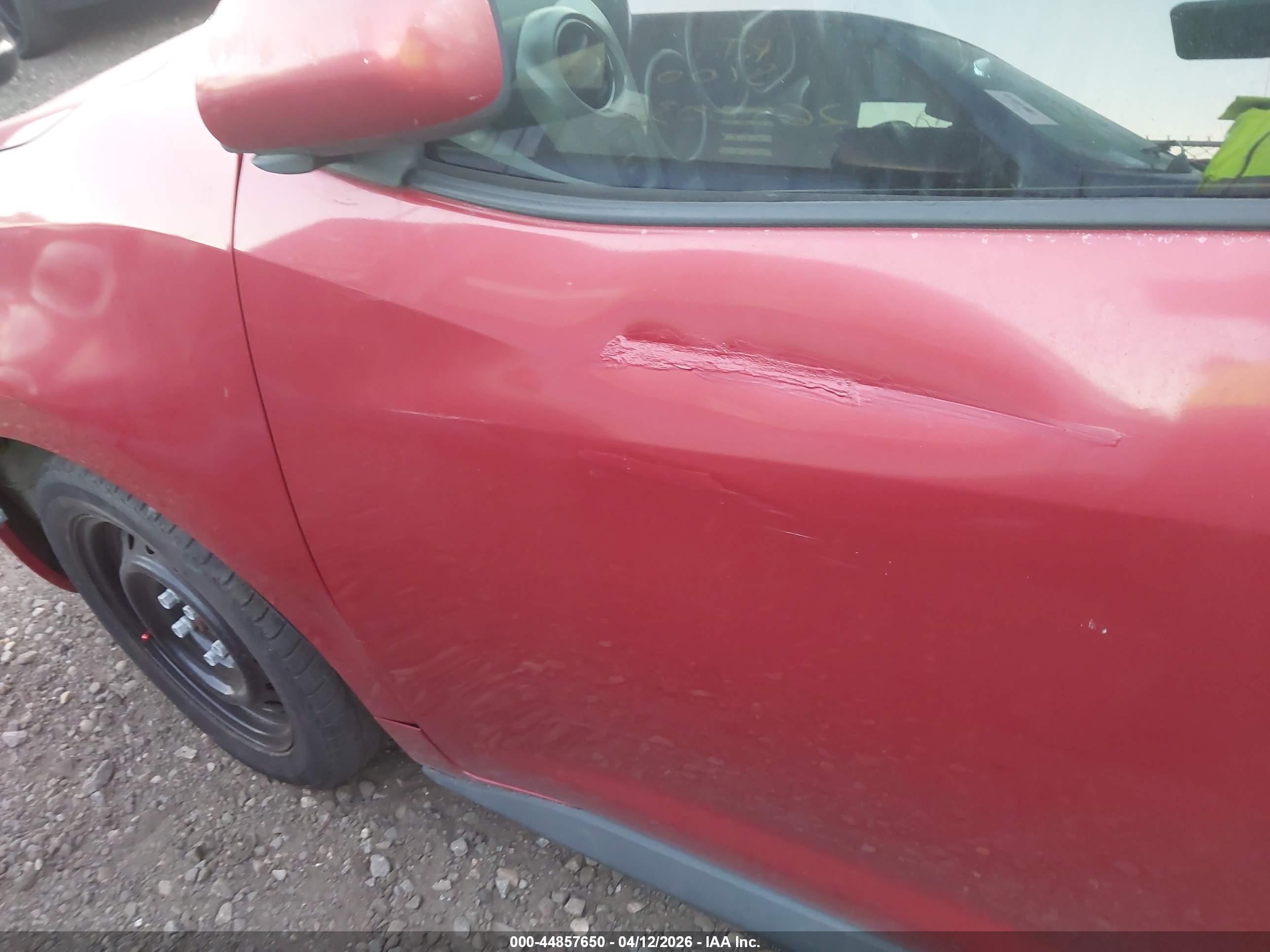 PONTIAC VIBE image 6