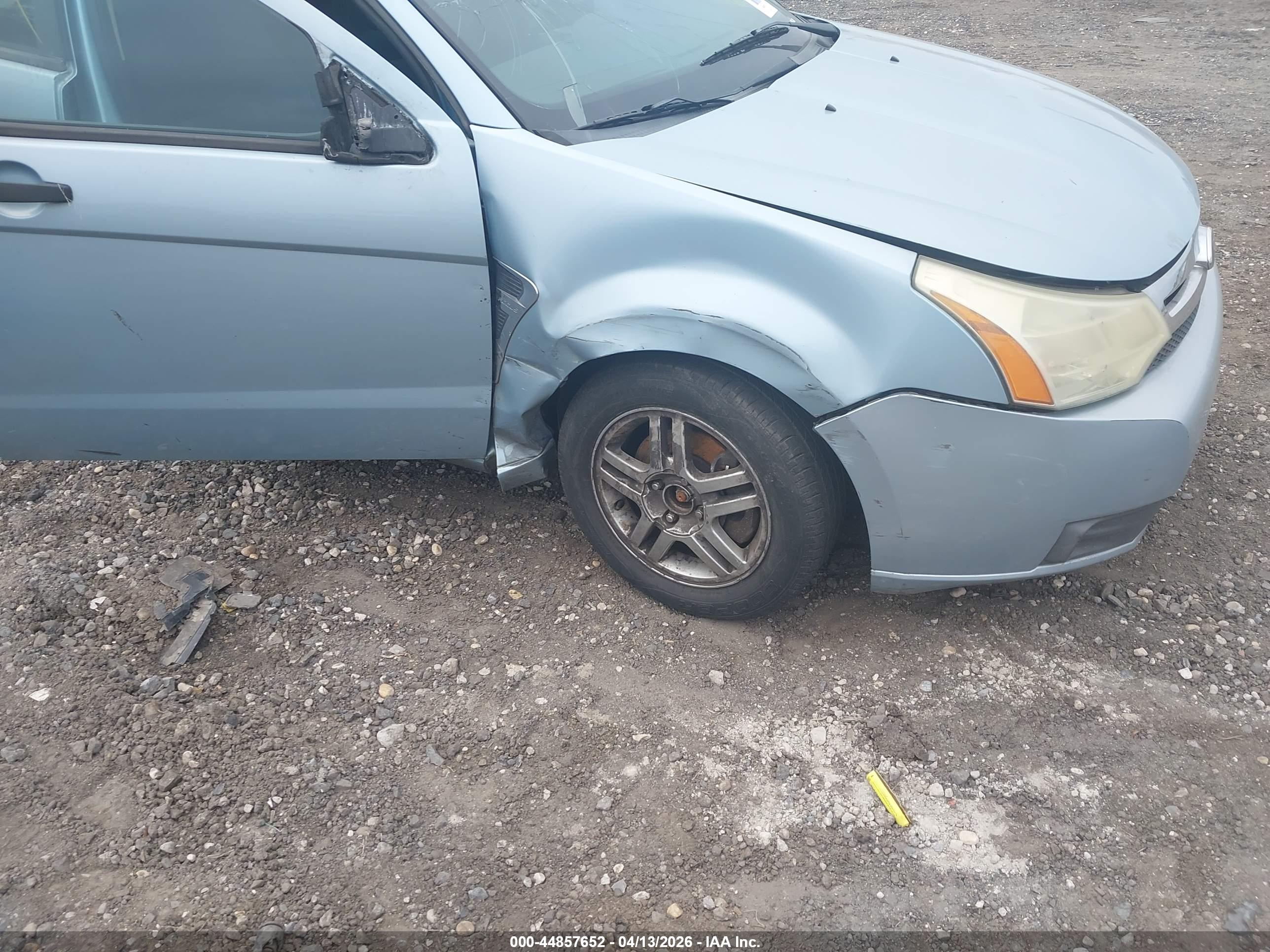 FORD FOCUS image 6