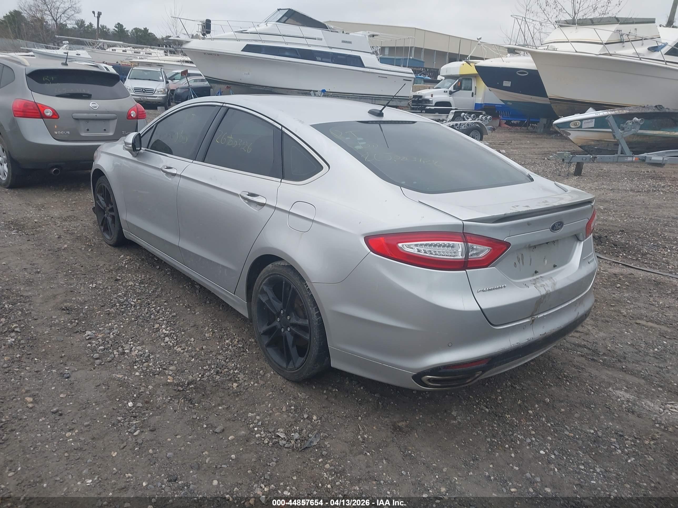 FORD FUSION image 3