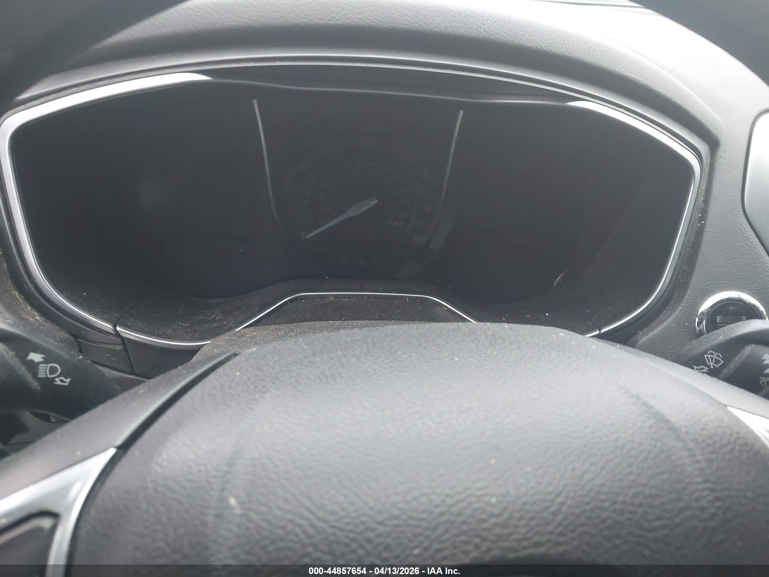 FORD FUSION image 7