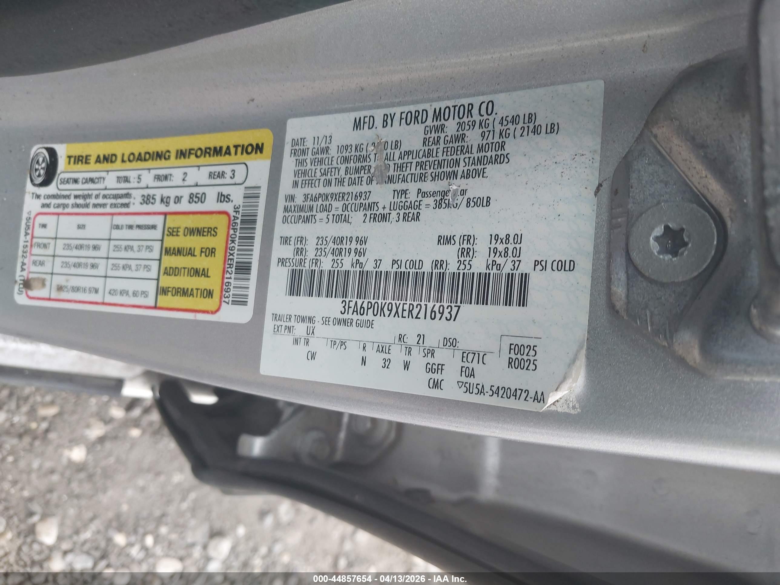 FORD FUSION image 9