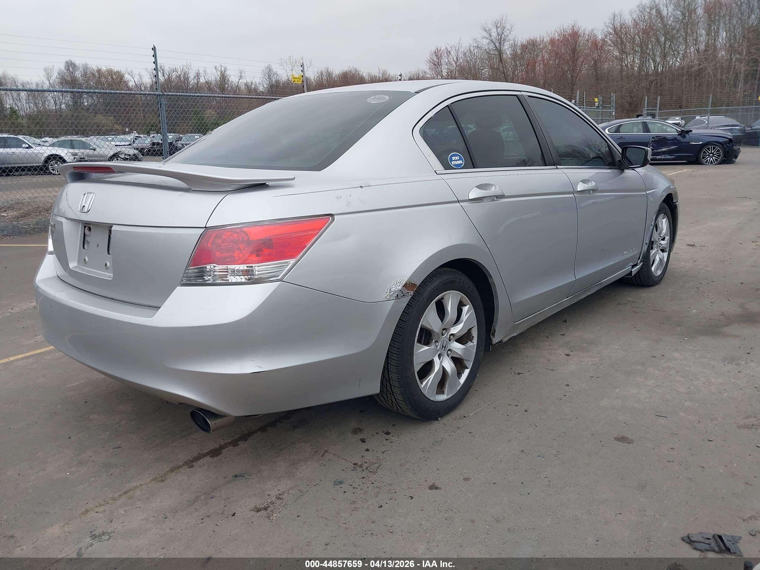 HONDA ACCORD image 4