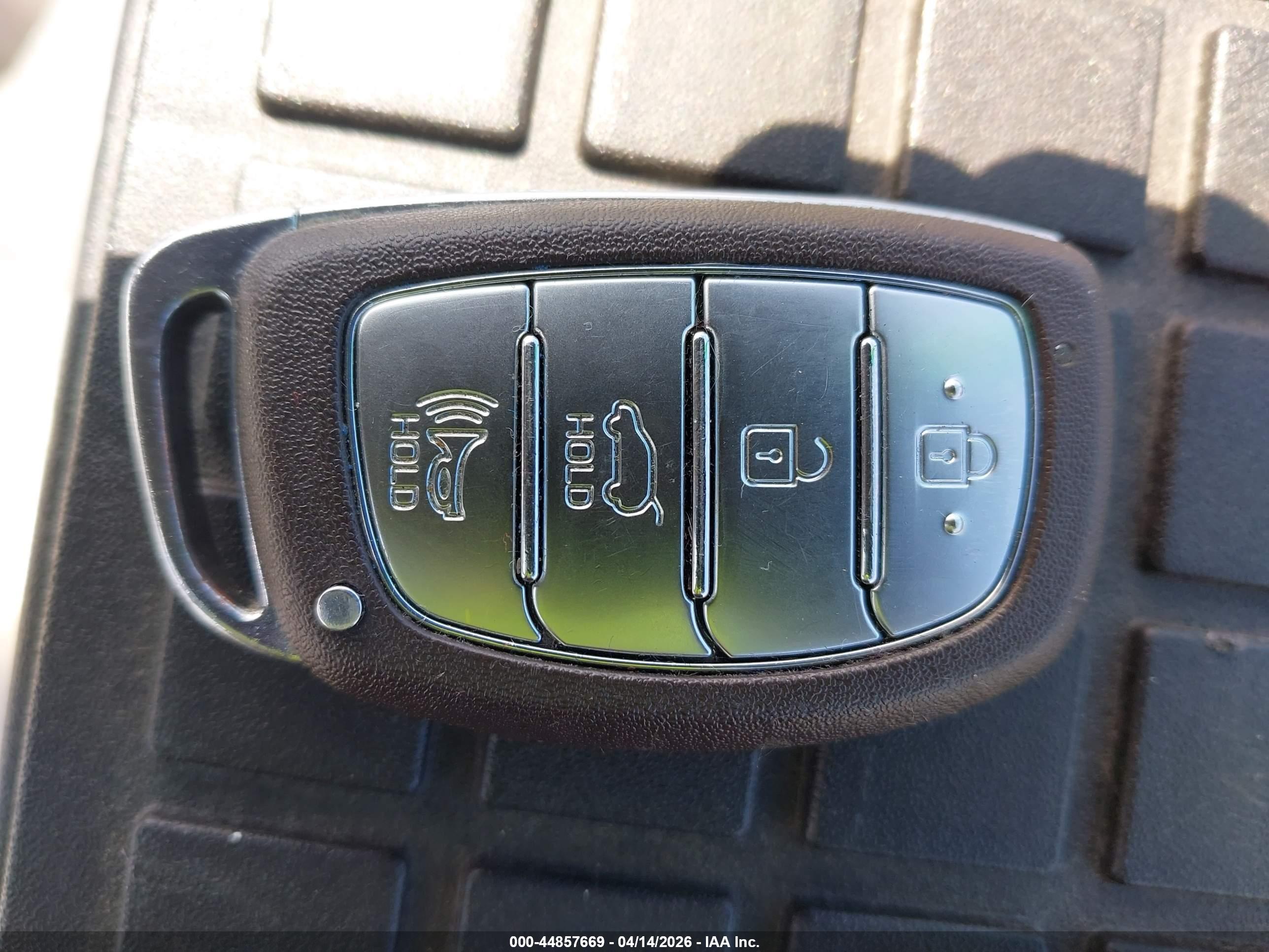 HYUNDAI IONIQ image 11