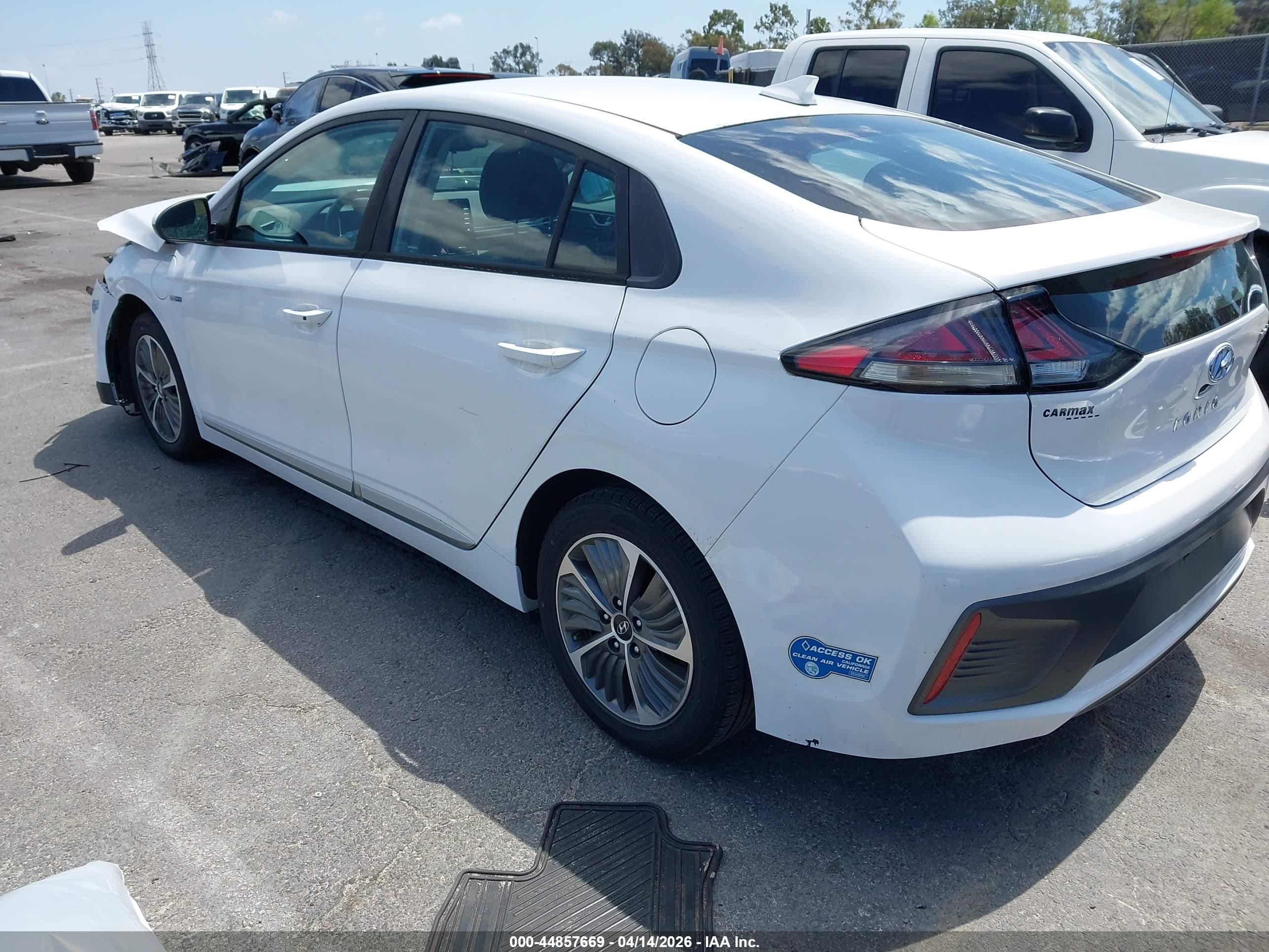HYUNDAI IONIQ image 3