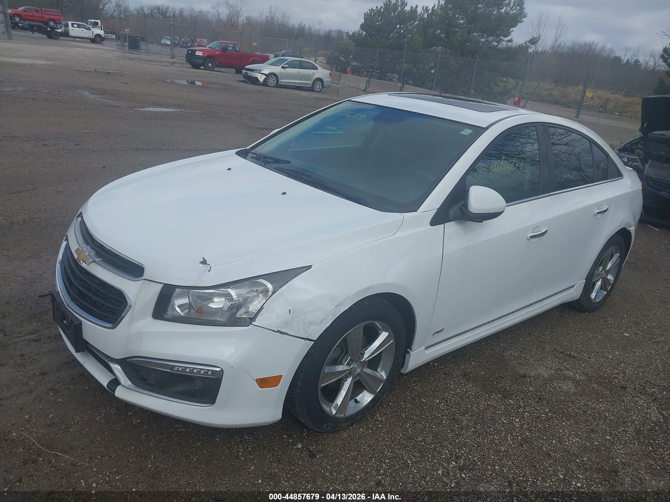 CHEVROLET CRUZE image 2