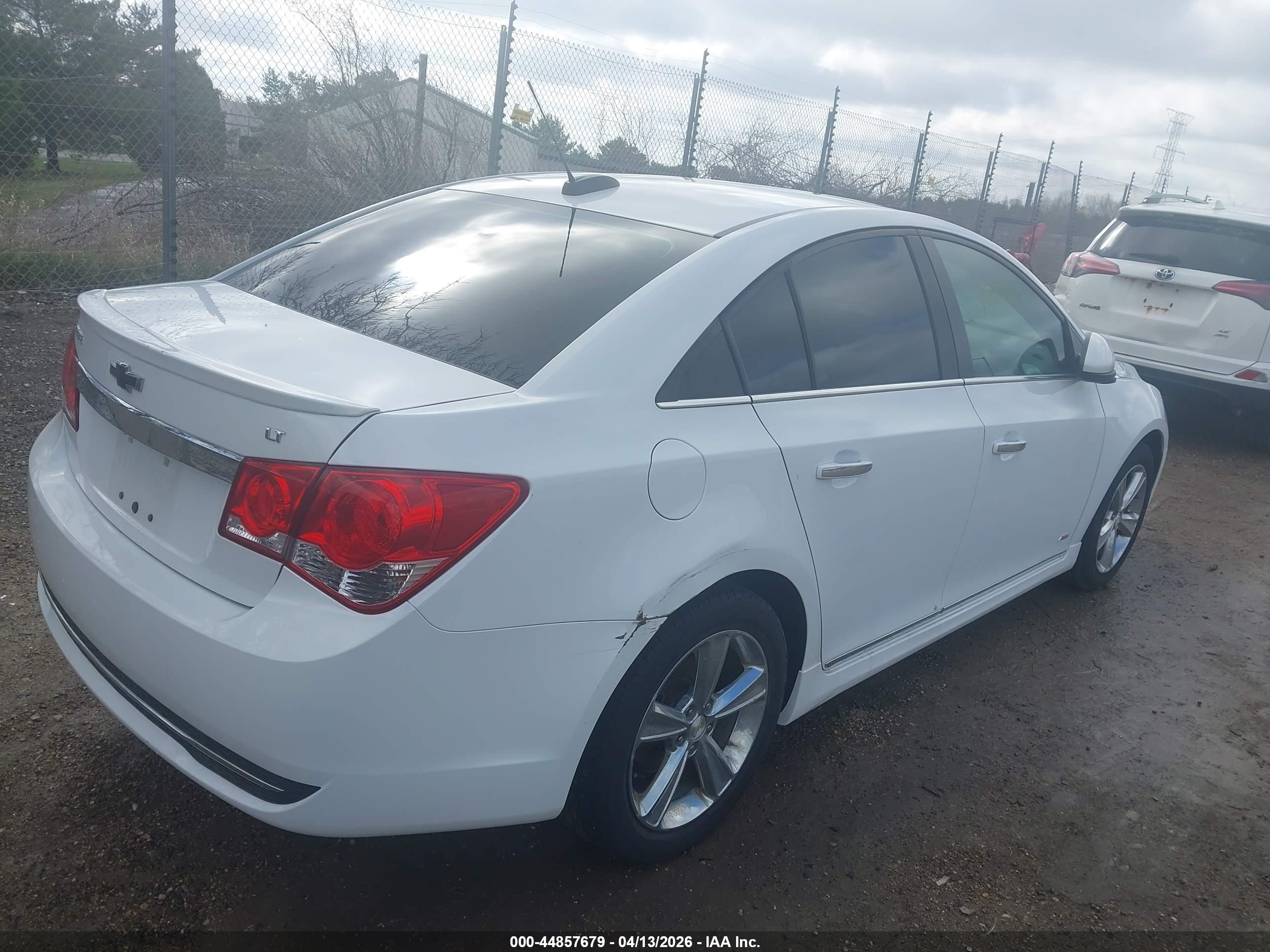 CHEVROLET CRUZE image 4
