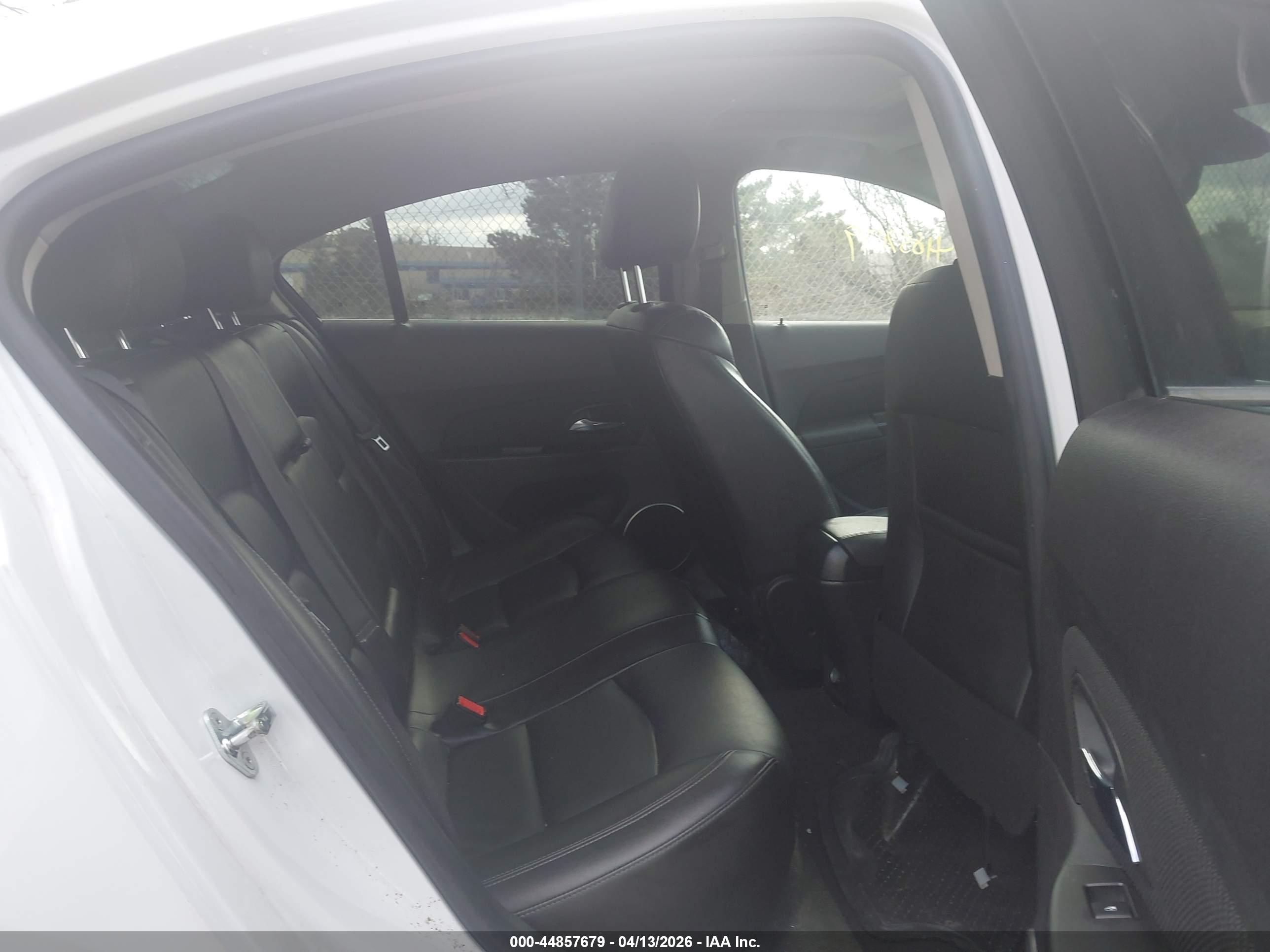 CHEVROLET CRUZE image 8