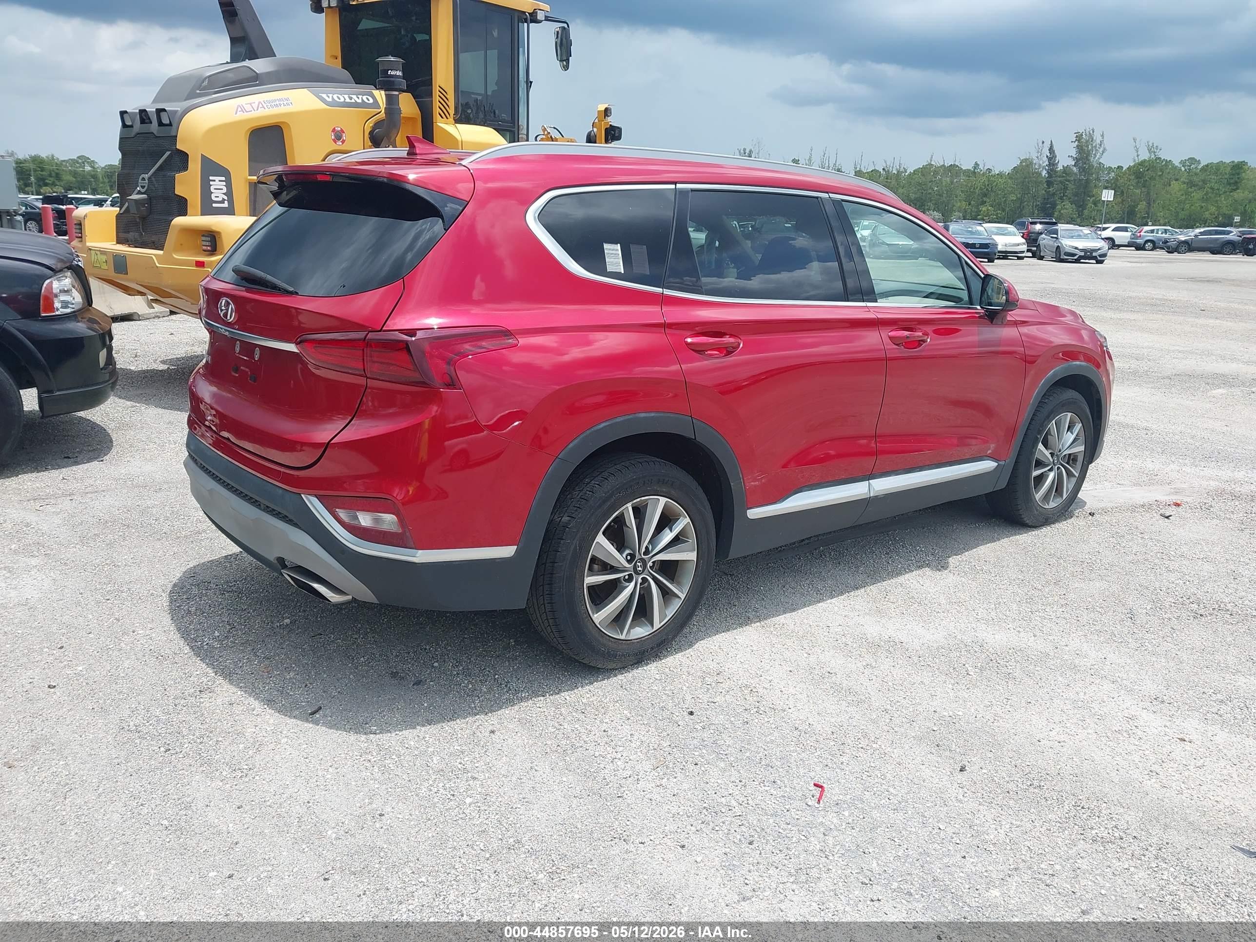 HYUNDAI SANTA image 4