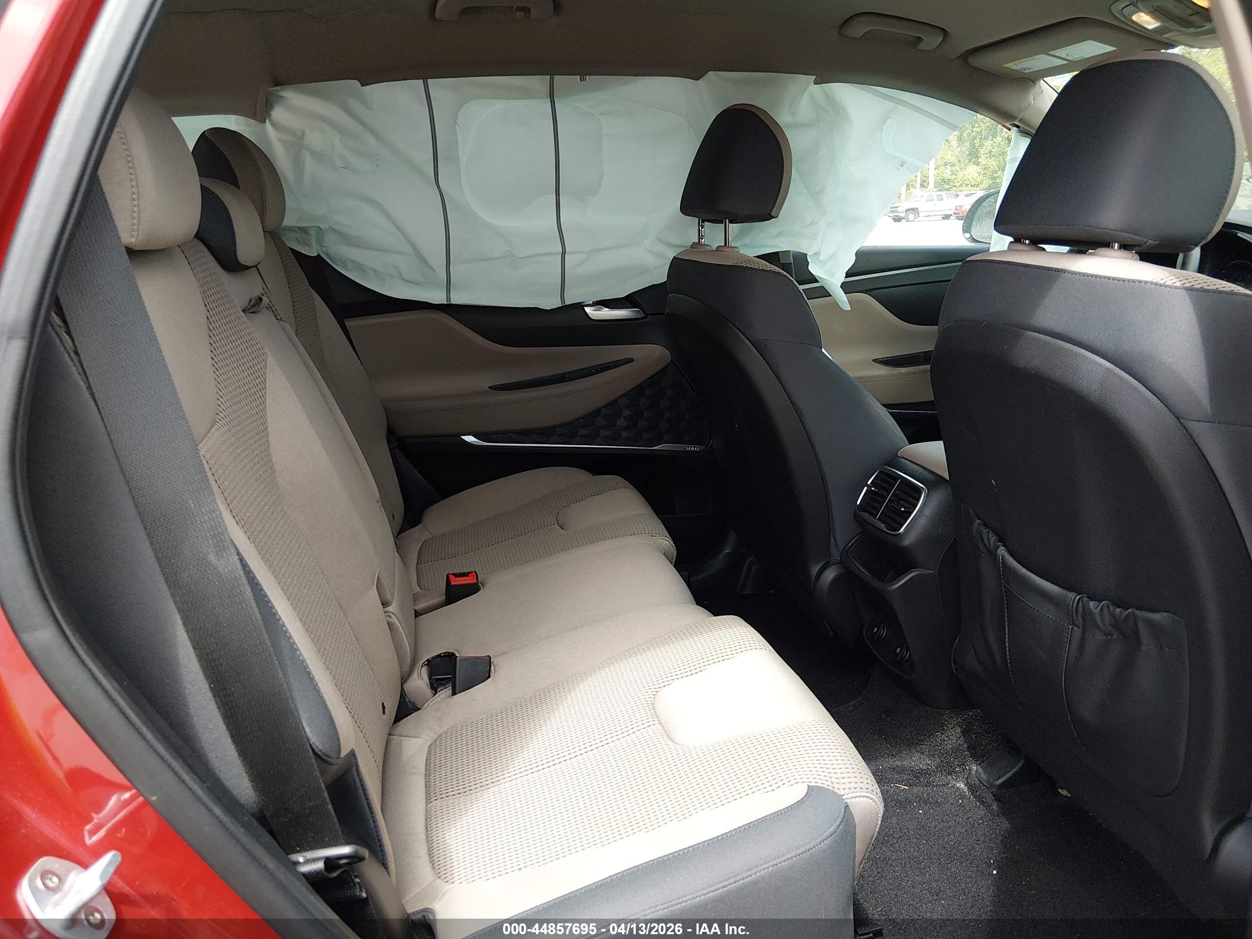 HYUNDAI SANTA image 8