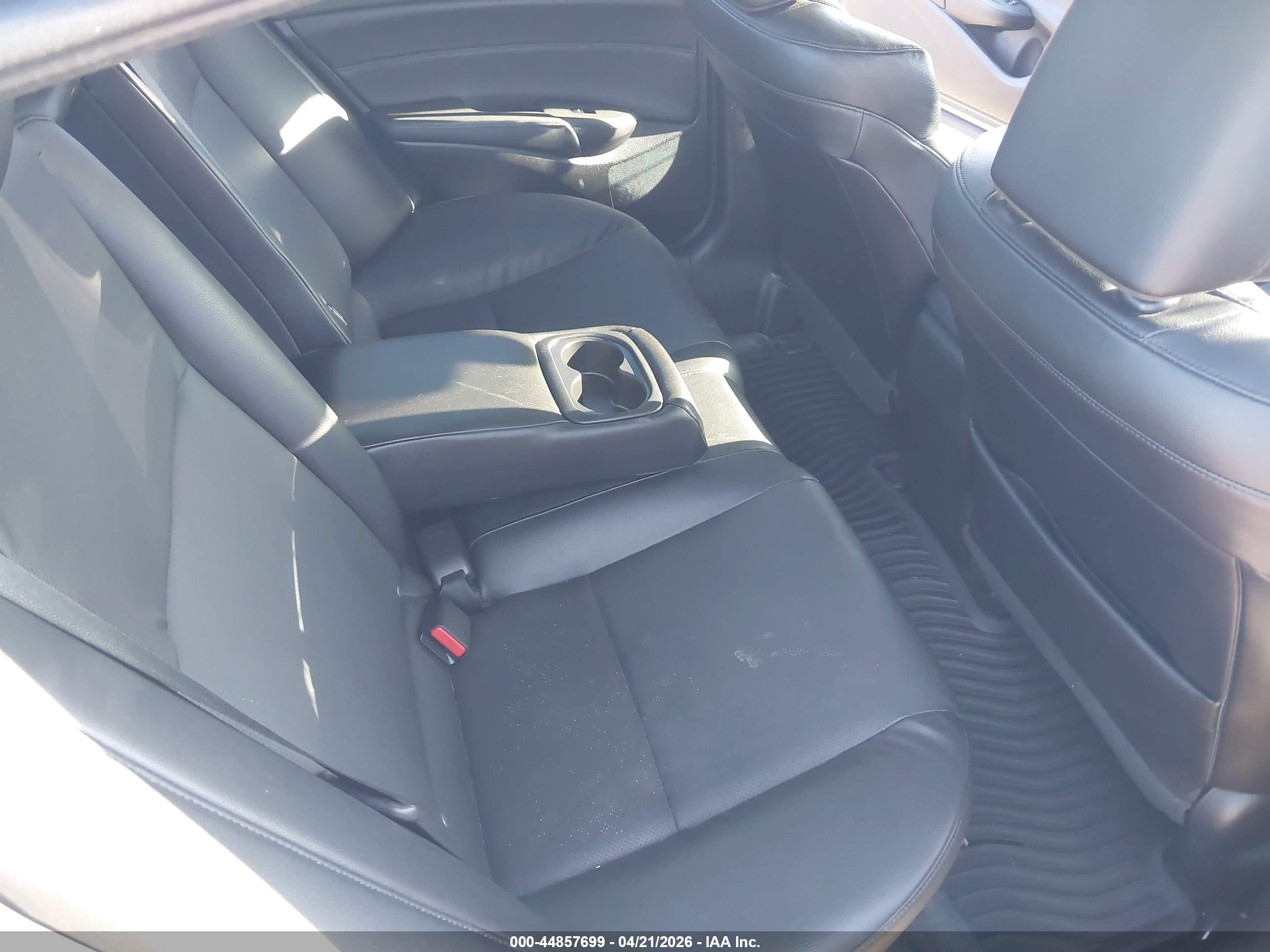 ACURA ILX image 8
