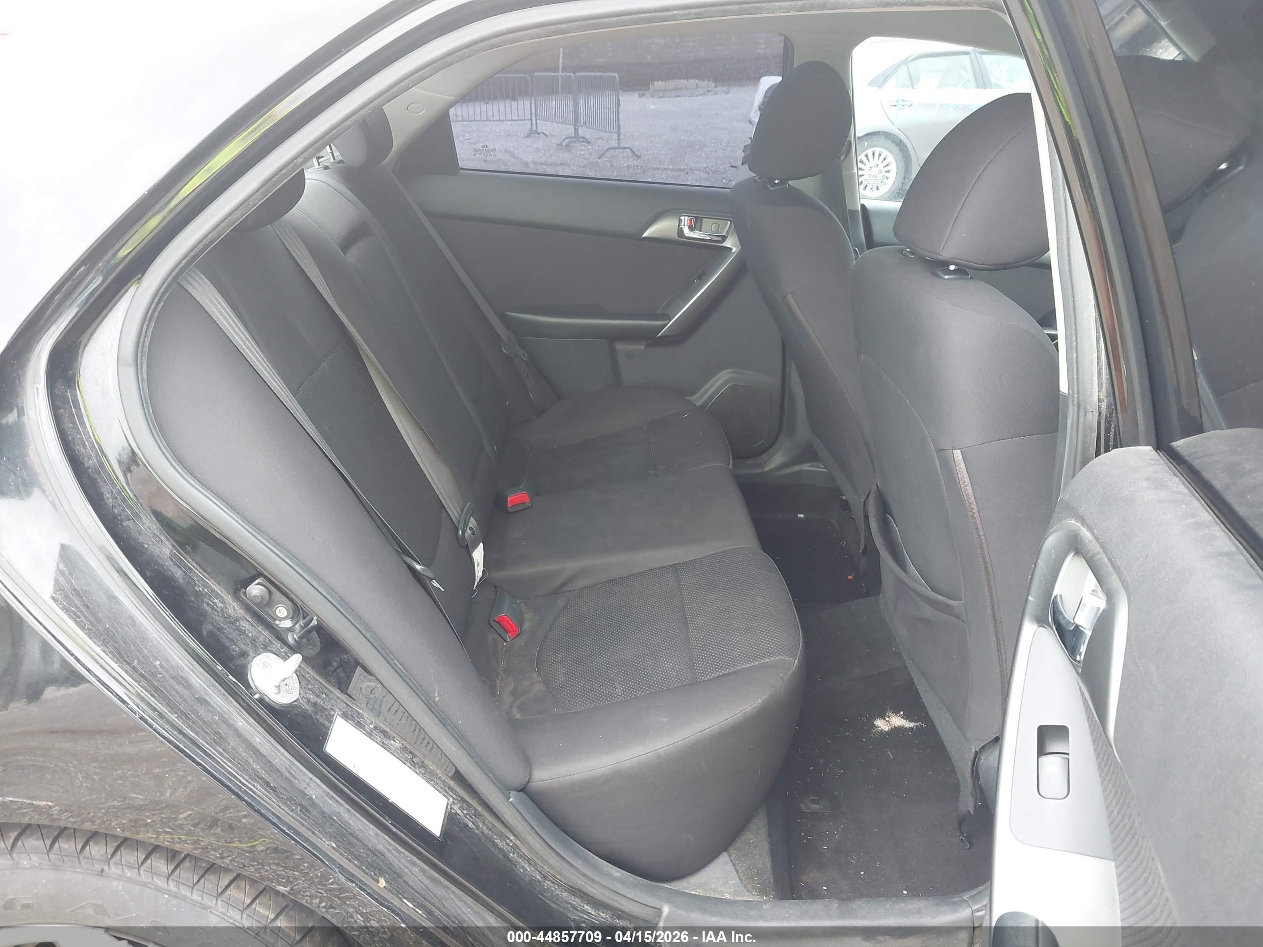 KIA FORTE image 8