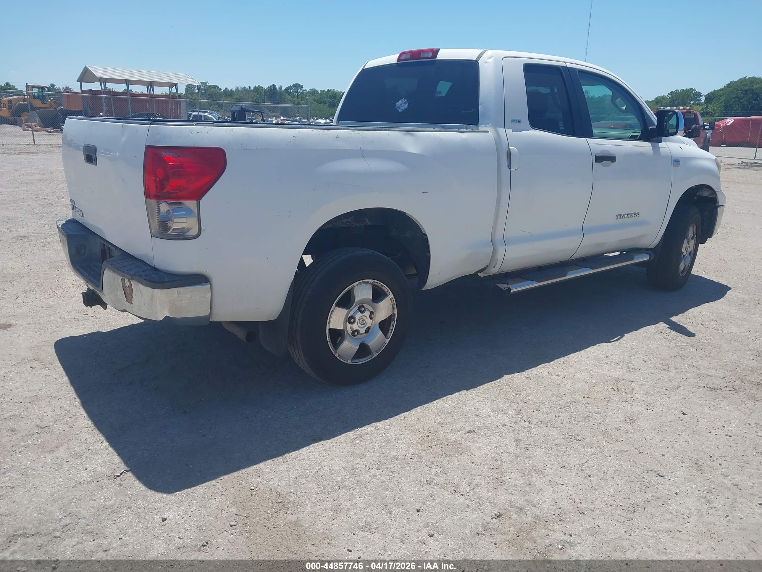 TOYOTA TUNDRA image 4
