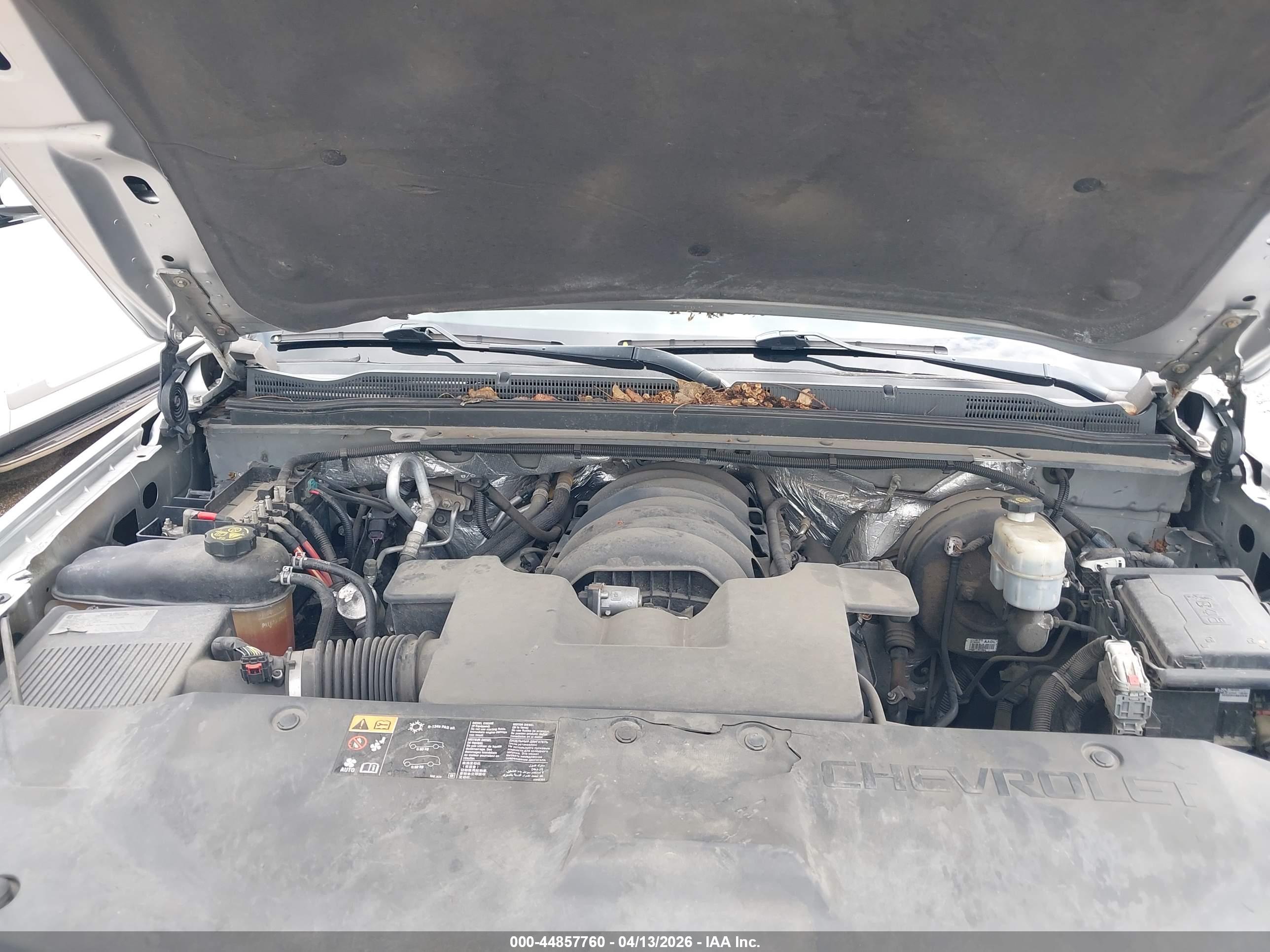 CHEVROLET SUBURBAN image 10
