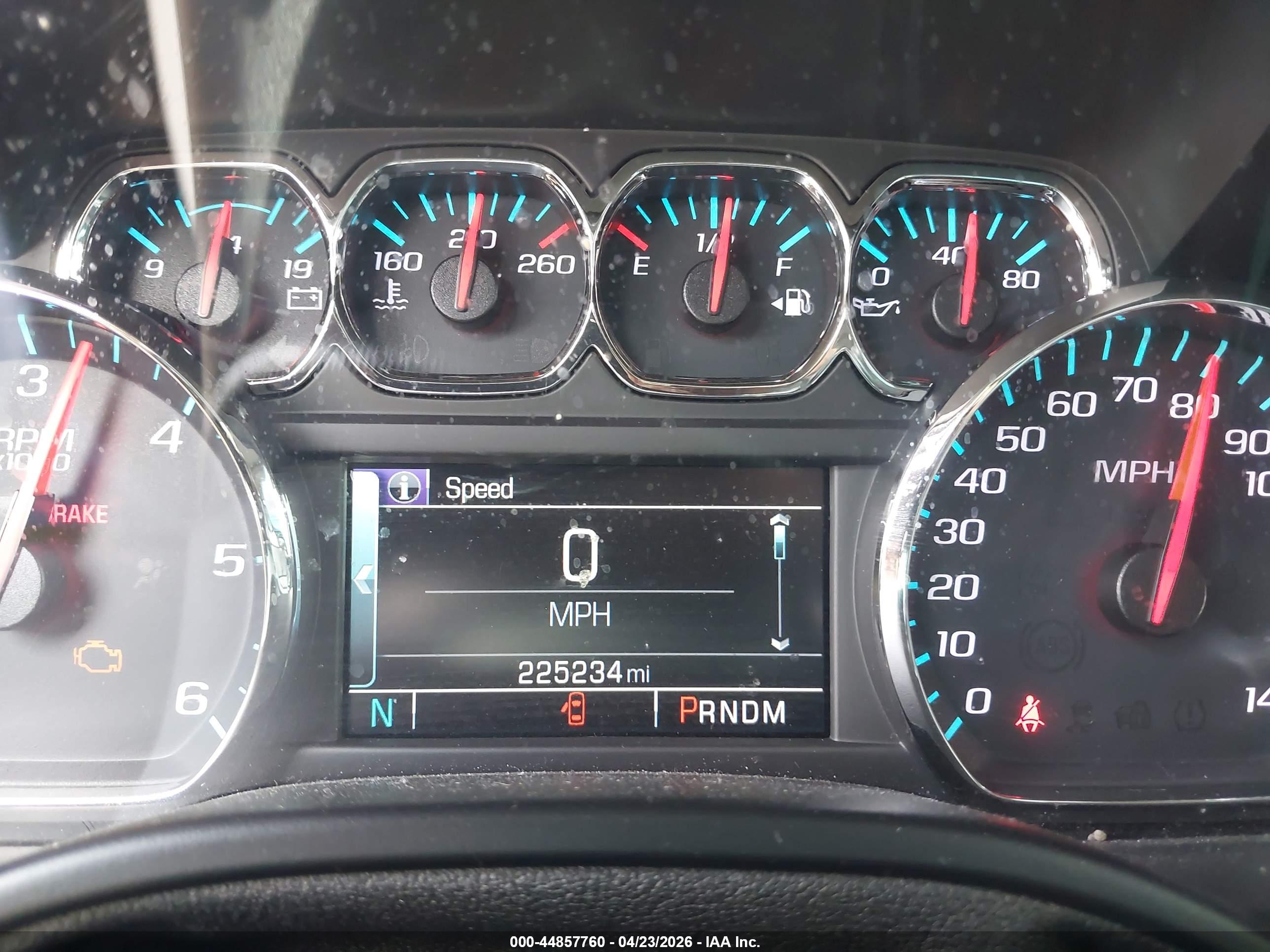 CHEVROLET SUBURBAN image 7