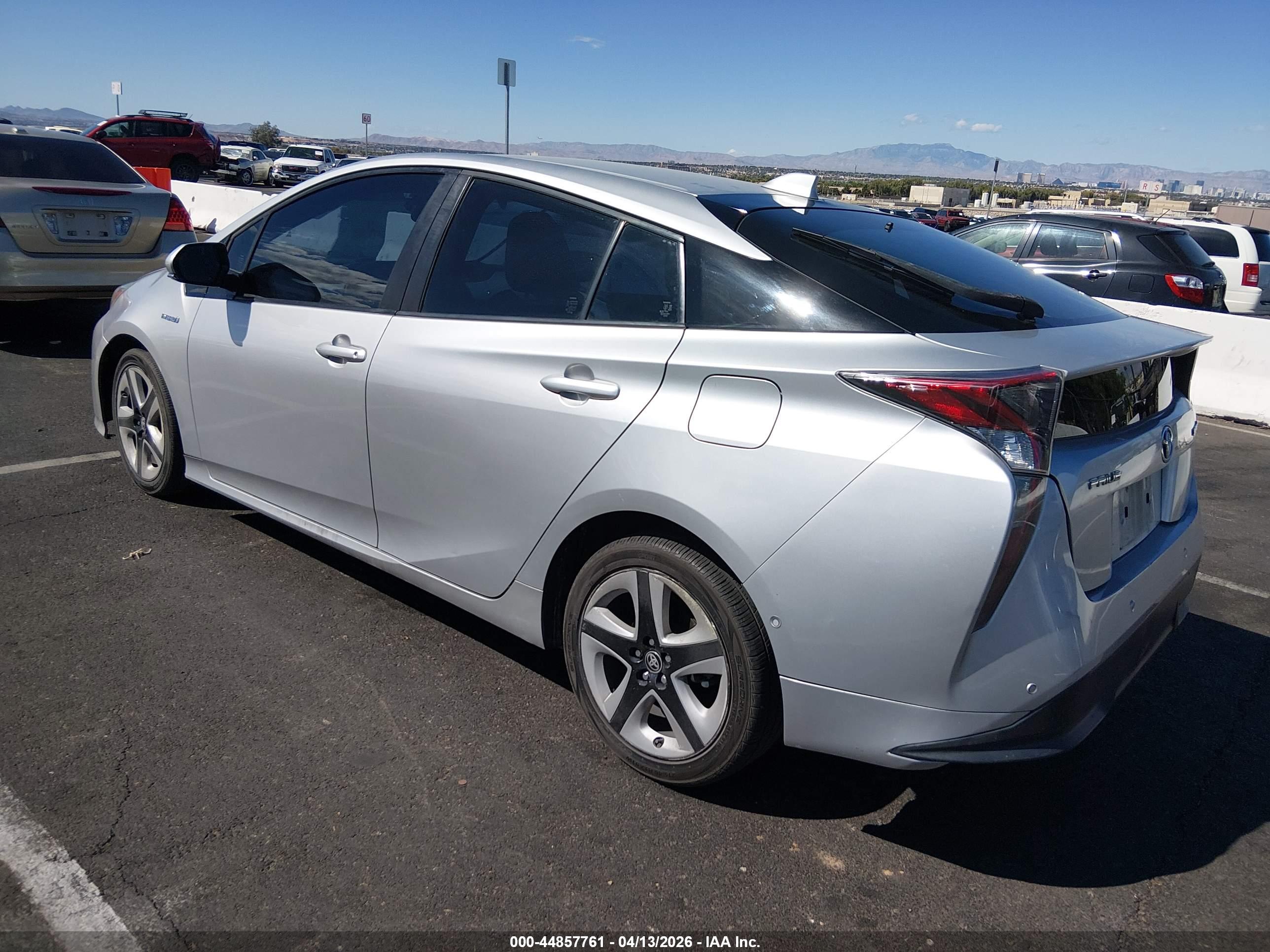 TOYOTA PRIUS image 3