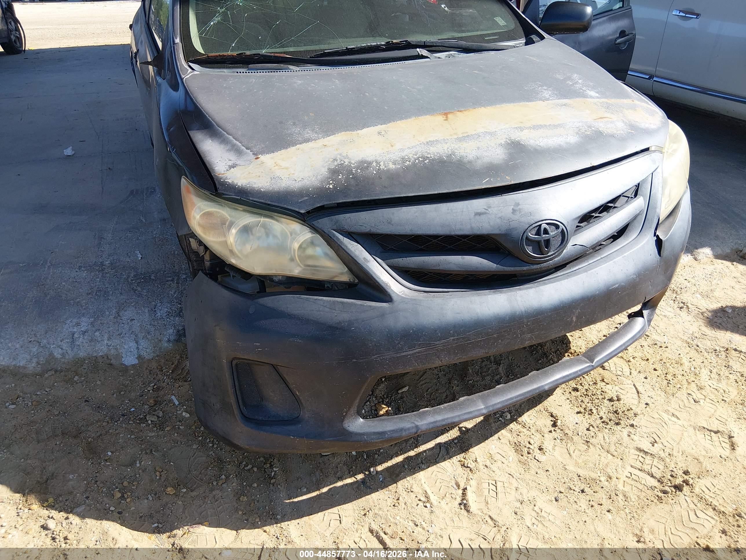TOYOTA COROLLA image 6