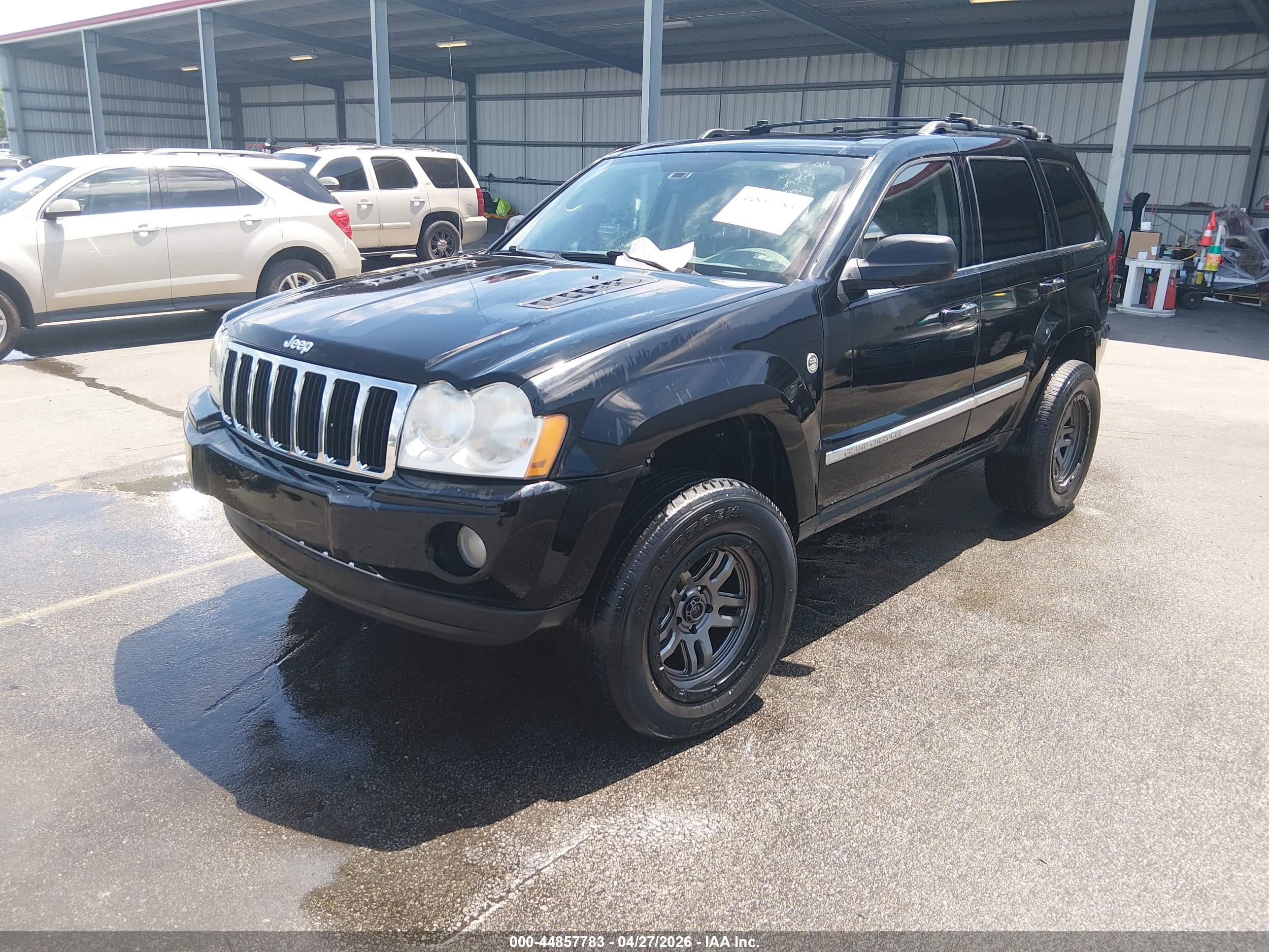 JEEP GRAND image 2