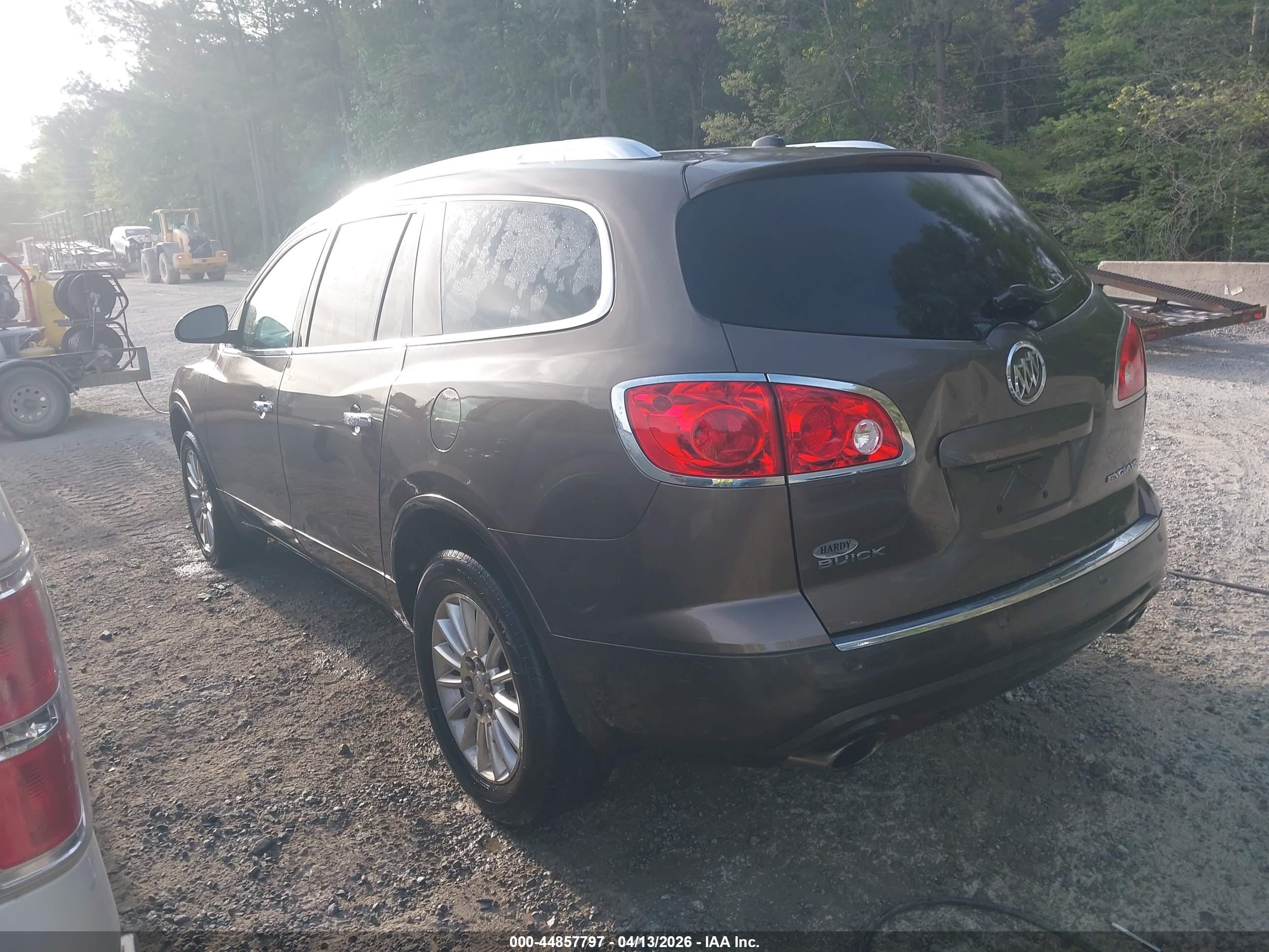BUICK ENCLAVE image 3