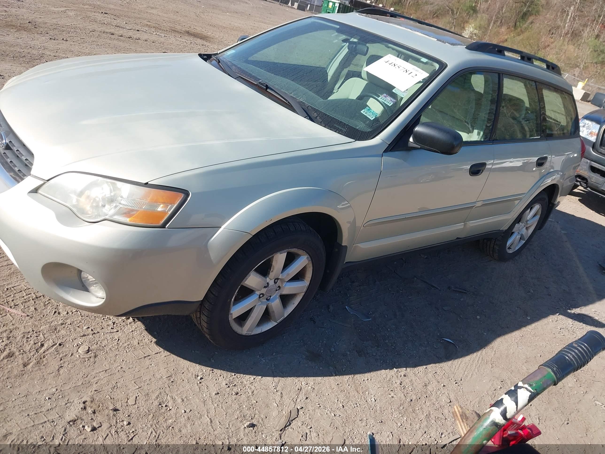 SUBARU OUTBACK image 2