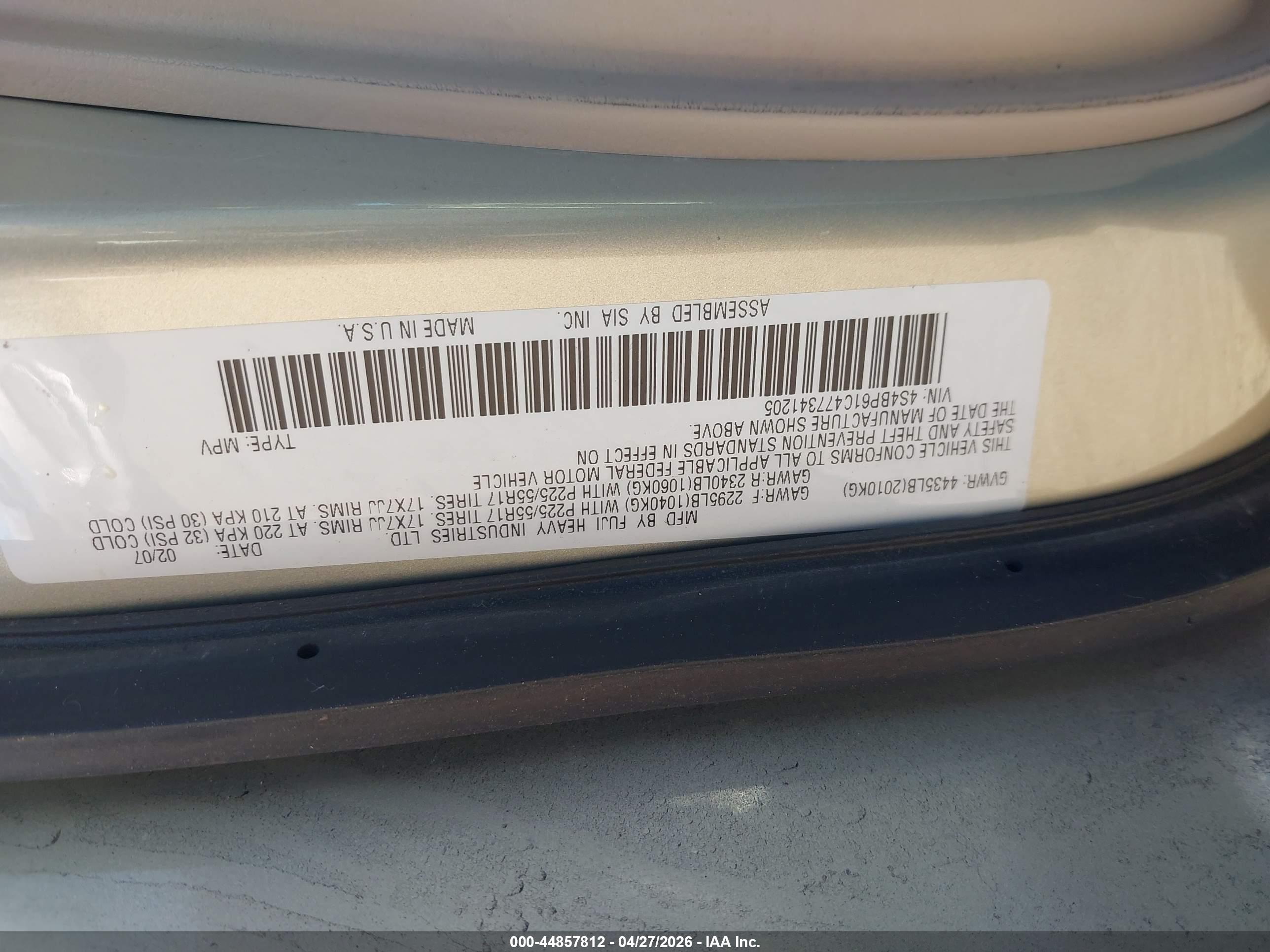 SUBARU OUTBACK image 9