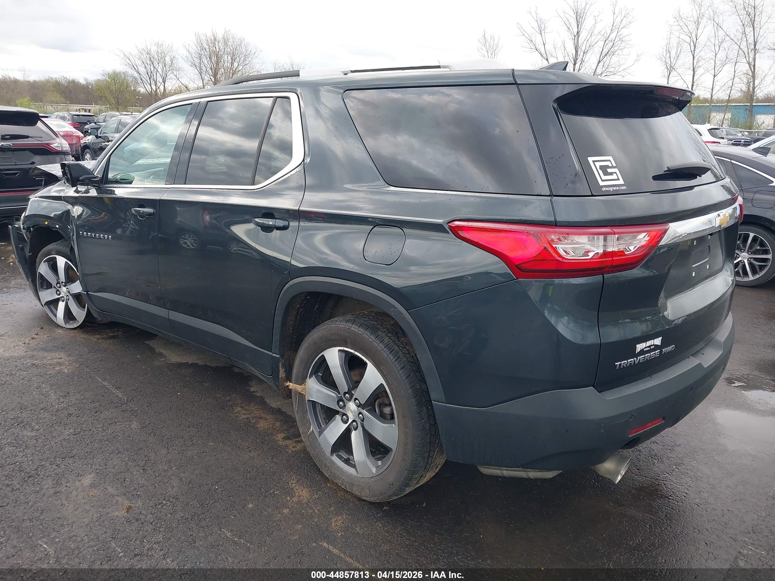 CHEVROLET TRAVERSE image 3