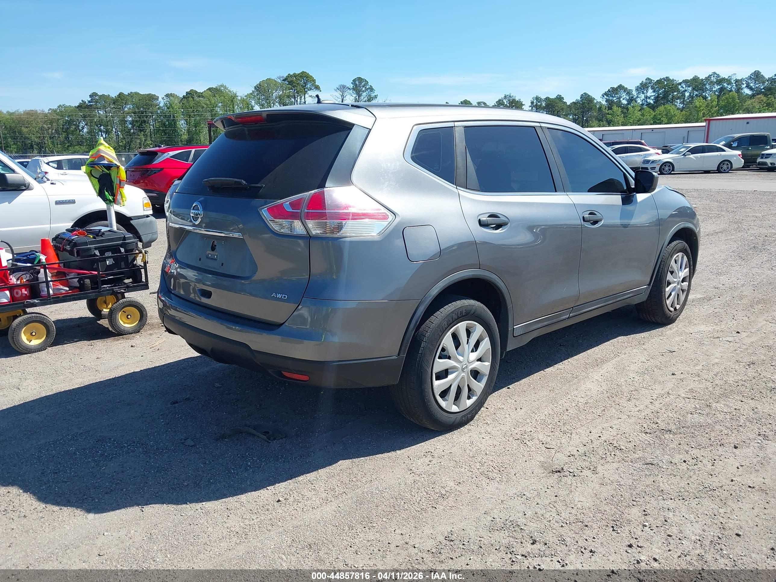 NISSAN ROGUE image 4