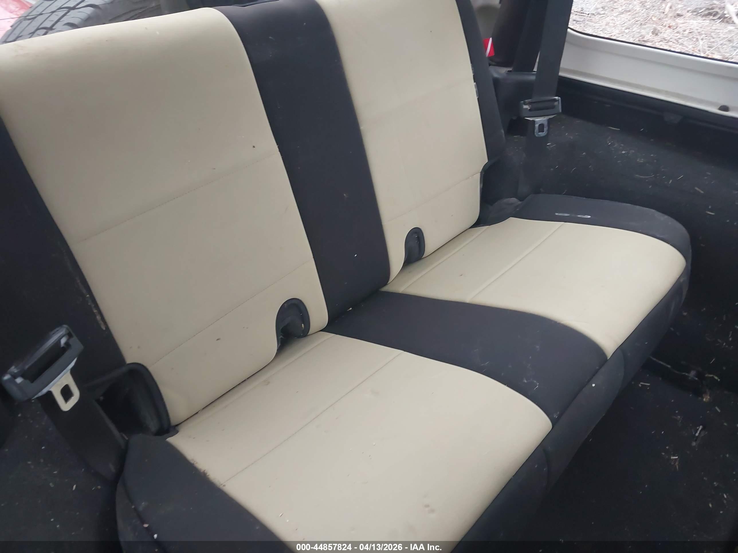 JEEP WRANGLER image 8