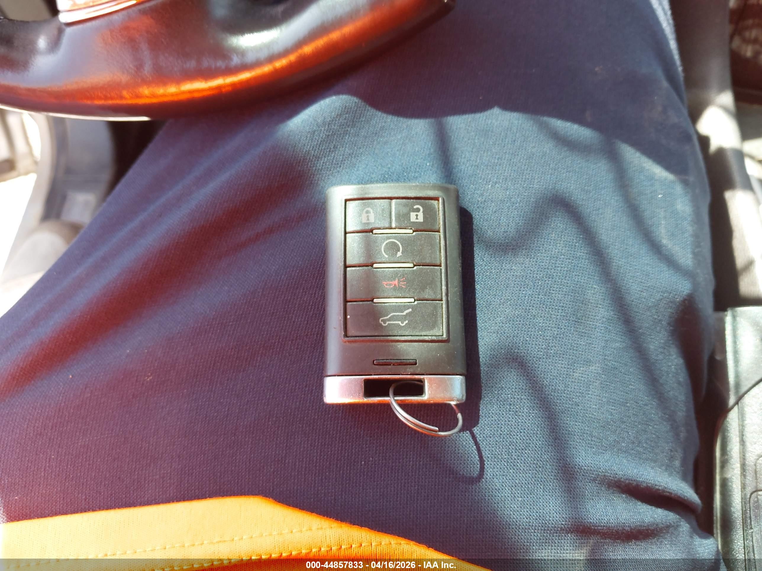 CADILLAC SRX image 11